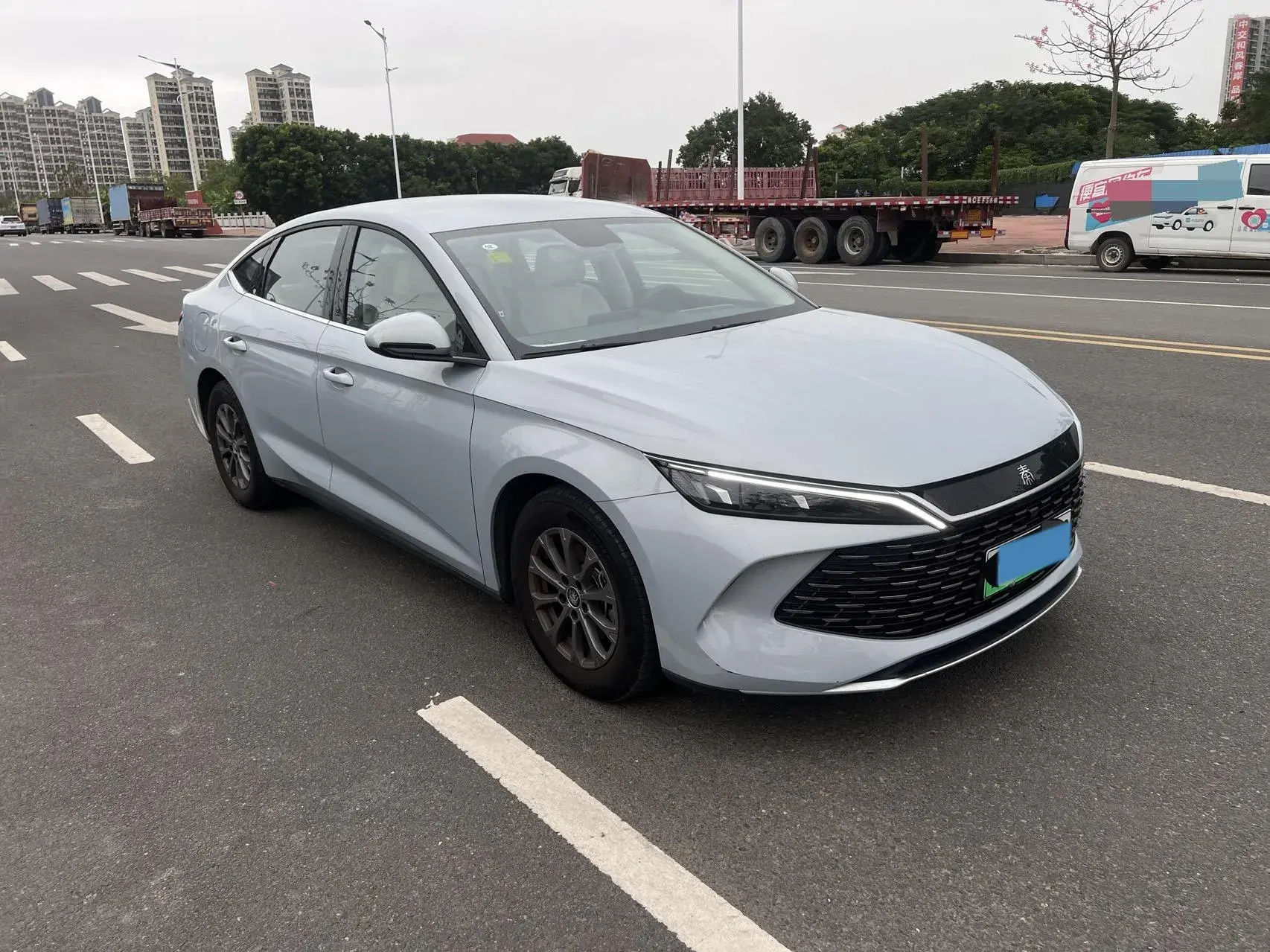 2023 BYD QIN thumbnail 3