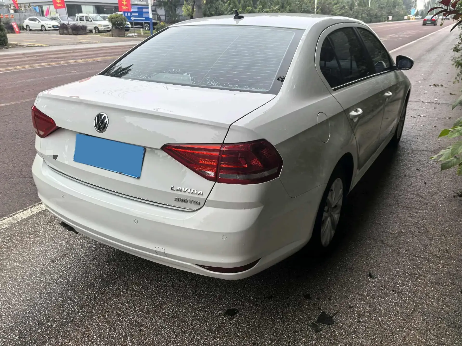 2017 VOLKSWAGEN LAVIDA thumbnail 4