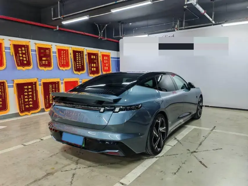 2024 LYNK&CO Z10 thumbnail 2