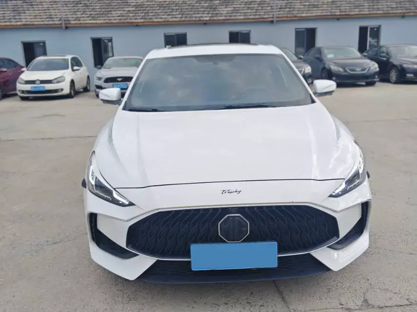 2021 MG 5 thumbnail 3