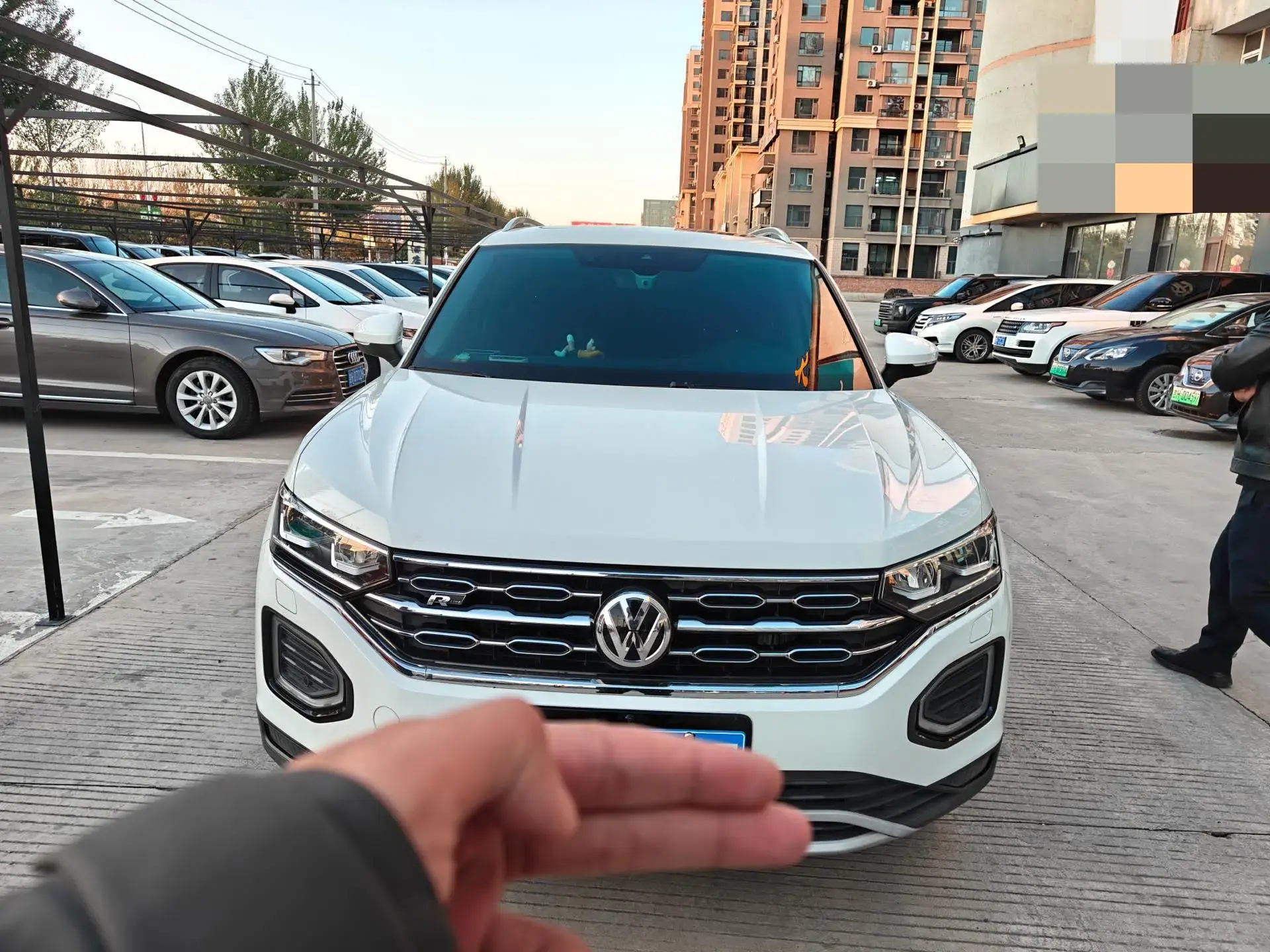 2019 VOLKSWAGEN TAYRON thumbnail 2