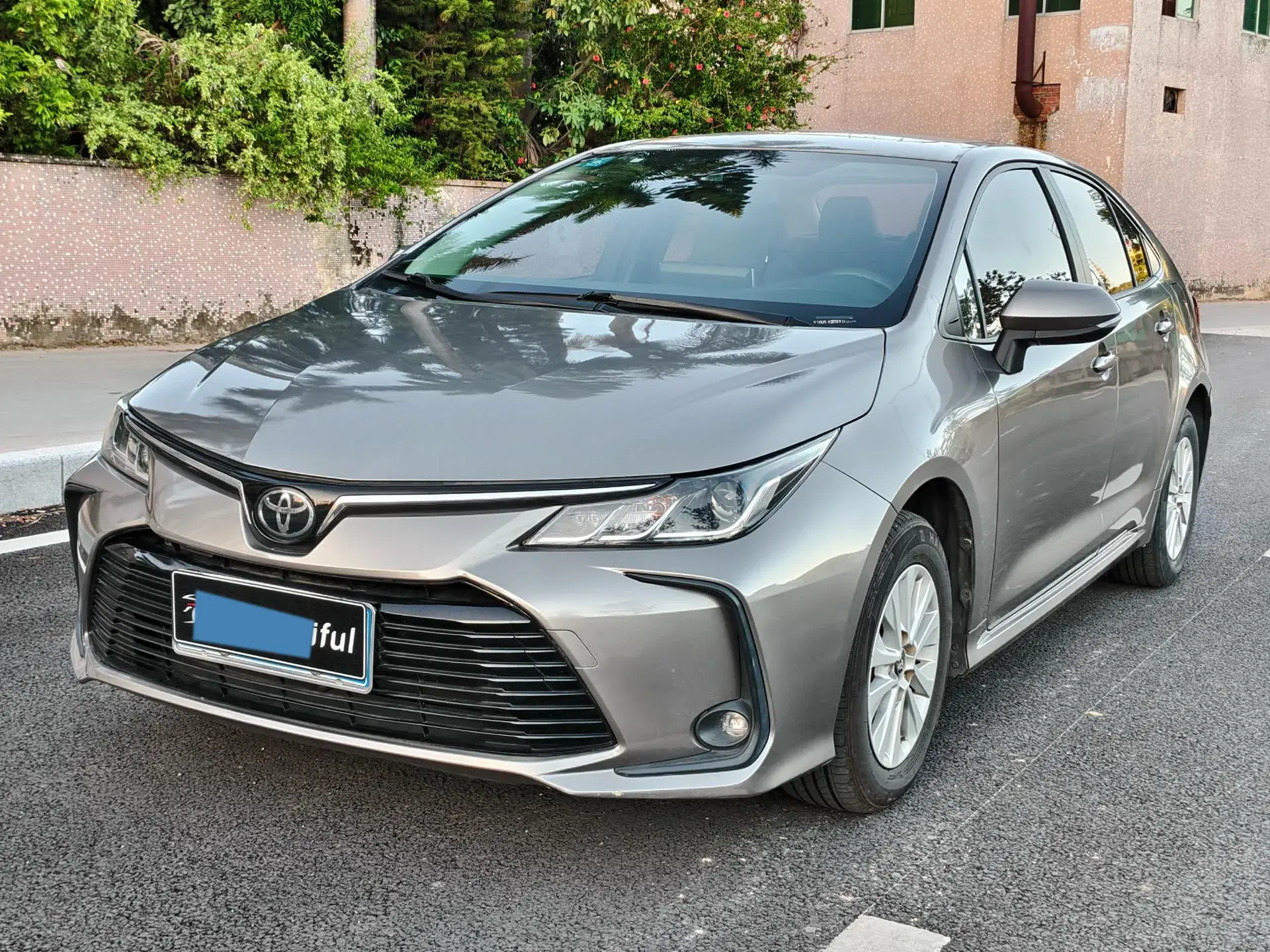 2019 TOYOTA COROLLA view 1