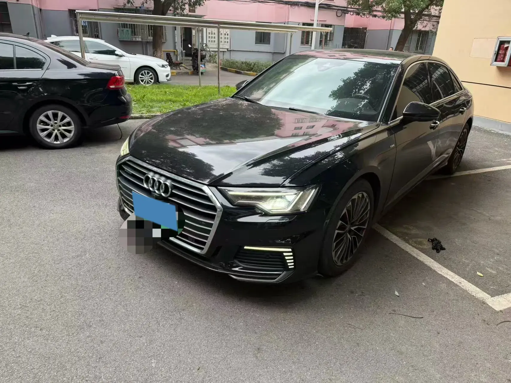 2020 AUDI A6L view 1