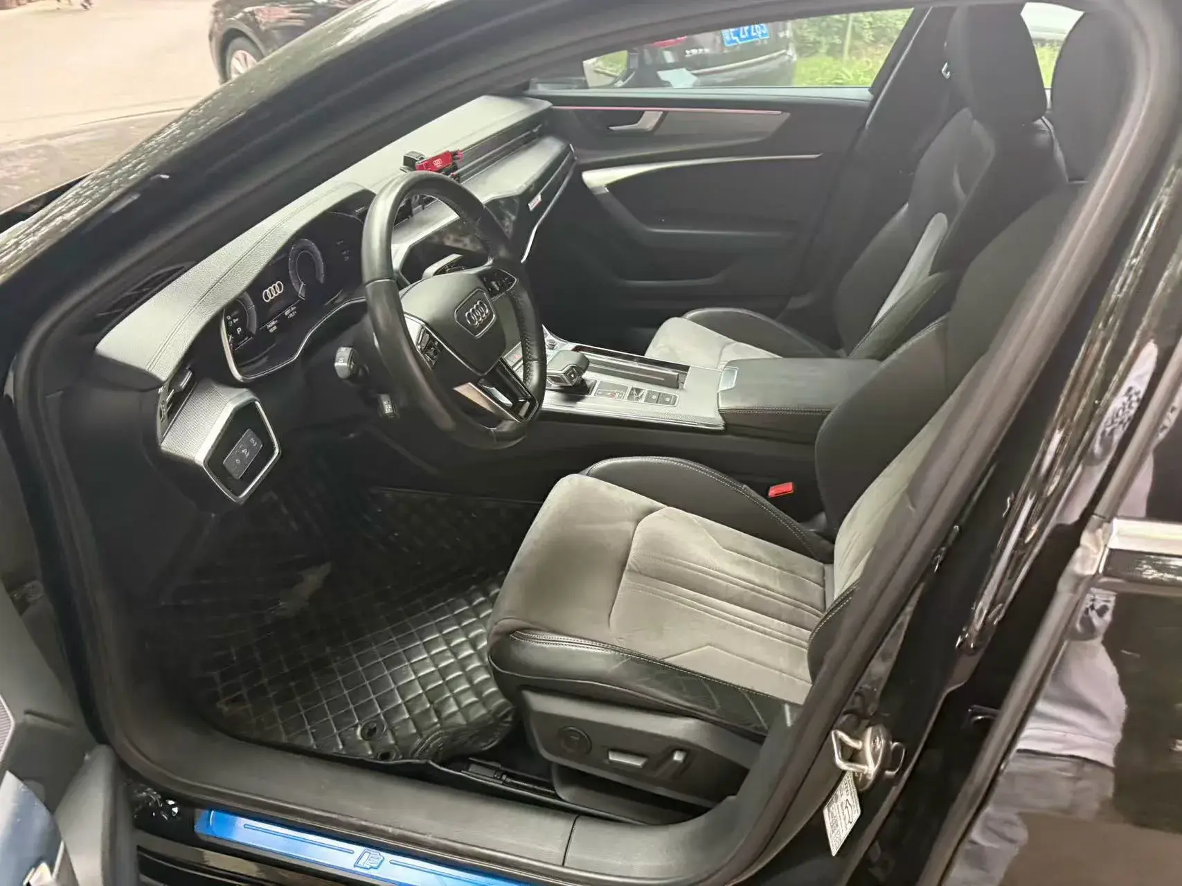 2020 AUDI A6L thumbnail 3