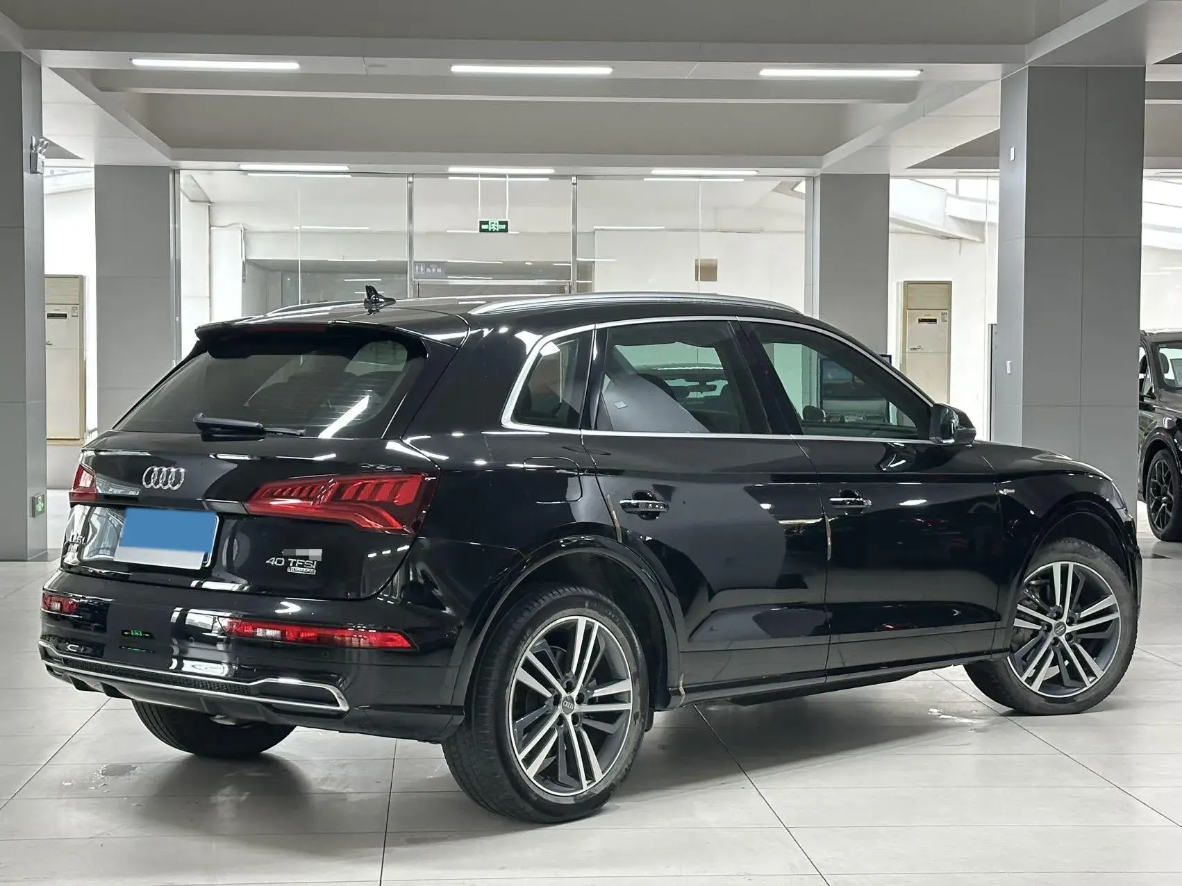 2020 AUDI Q5L thumbnail 3