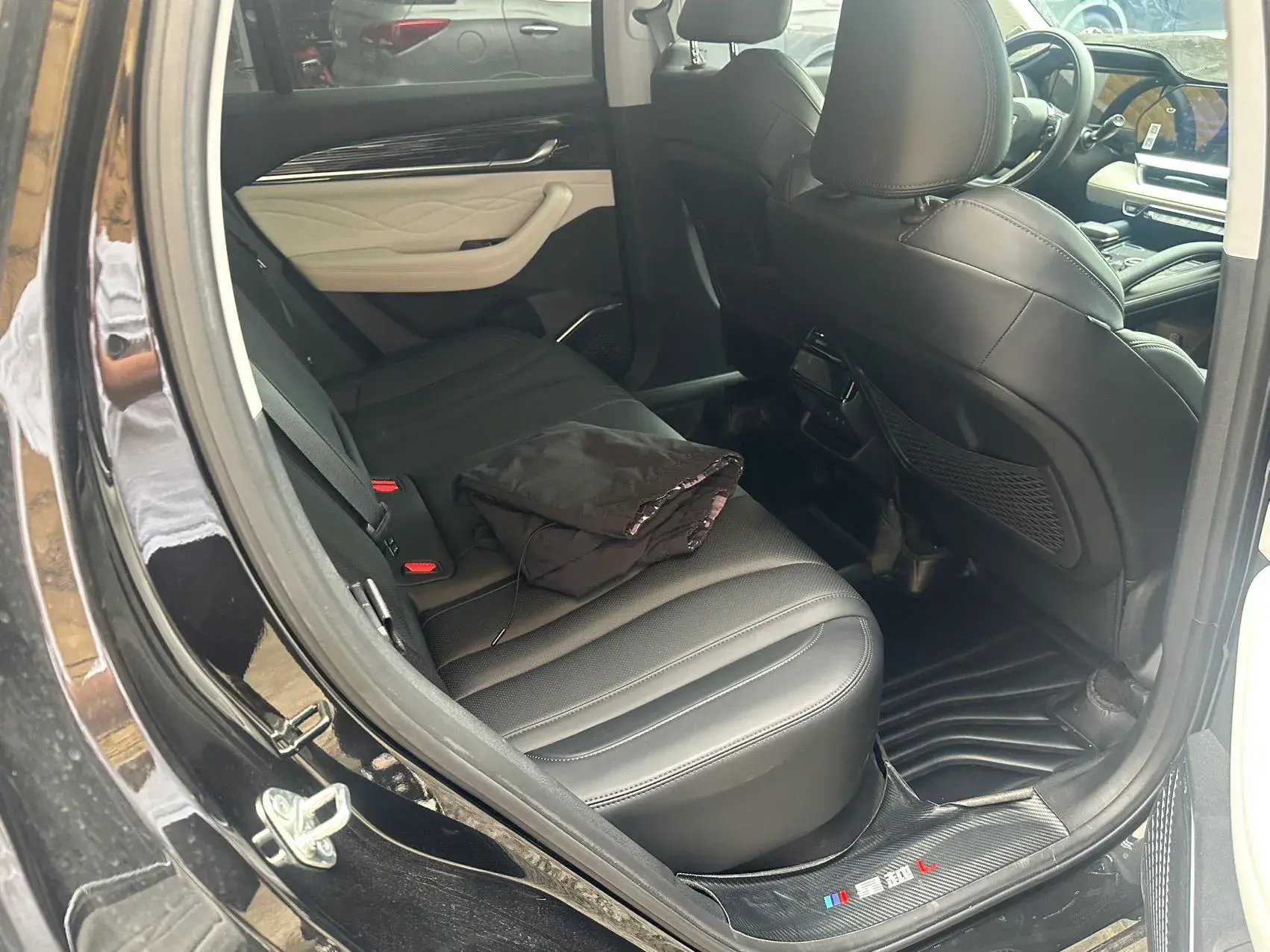 2023 GEELY MONJARO thumbnail 4