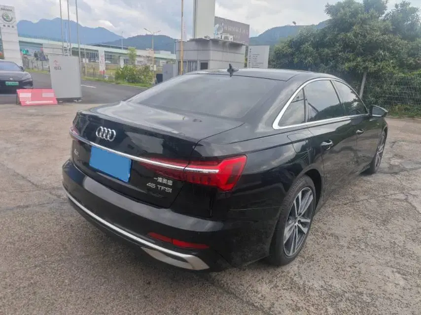 2024 AUDI A6L thumbnail 2