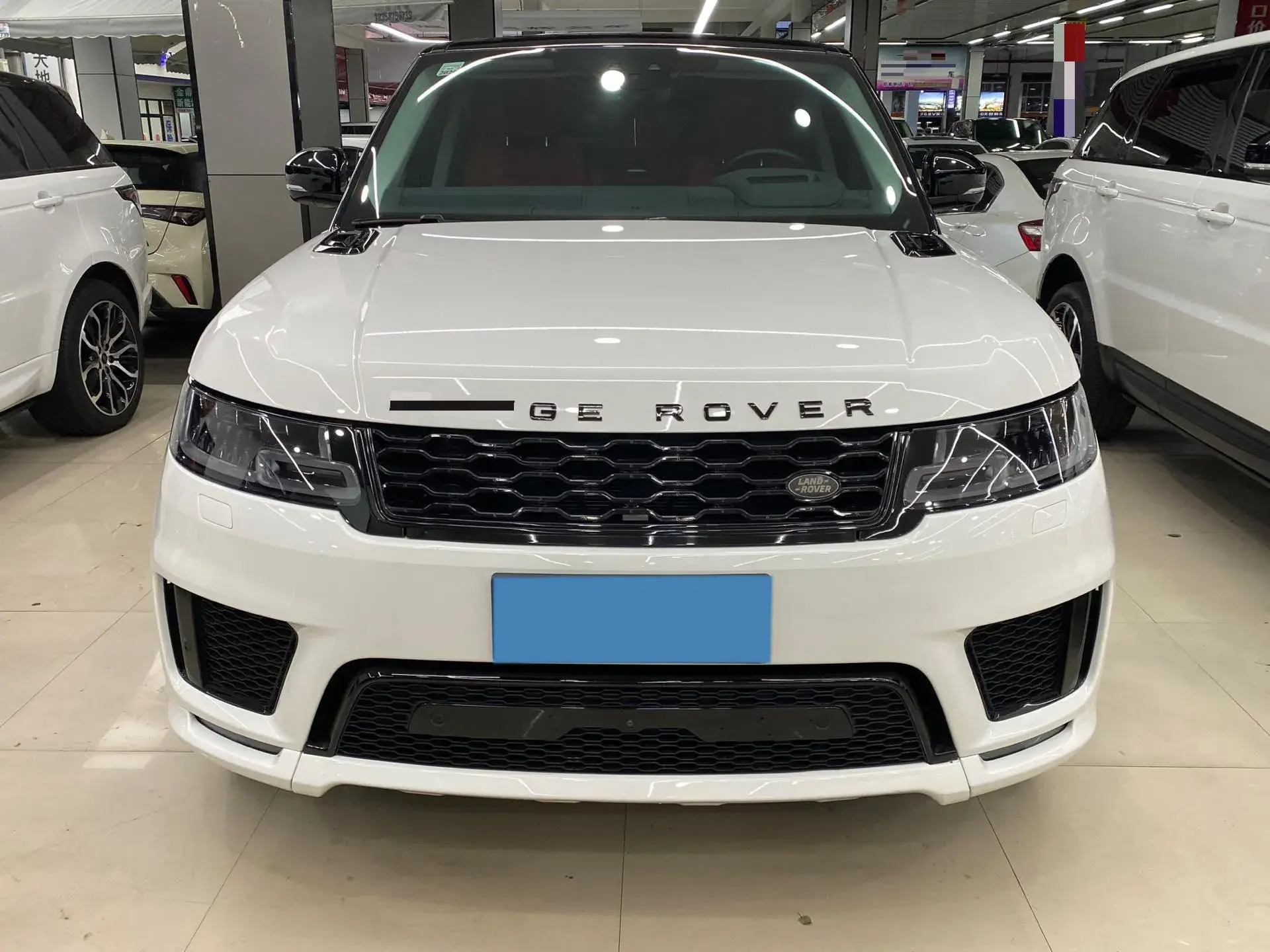 2022 LAND ROVER thumbnail 2