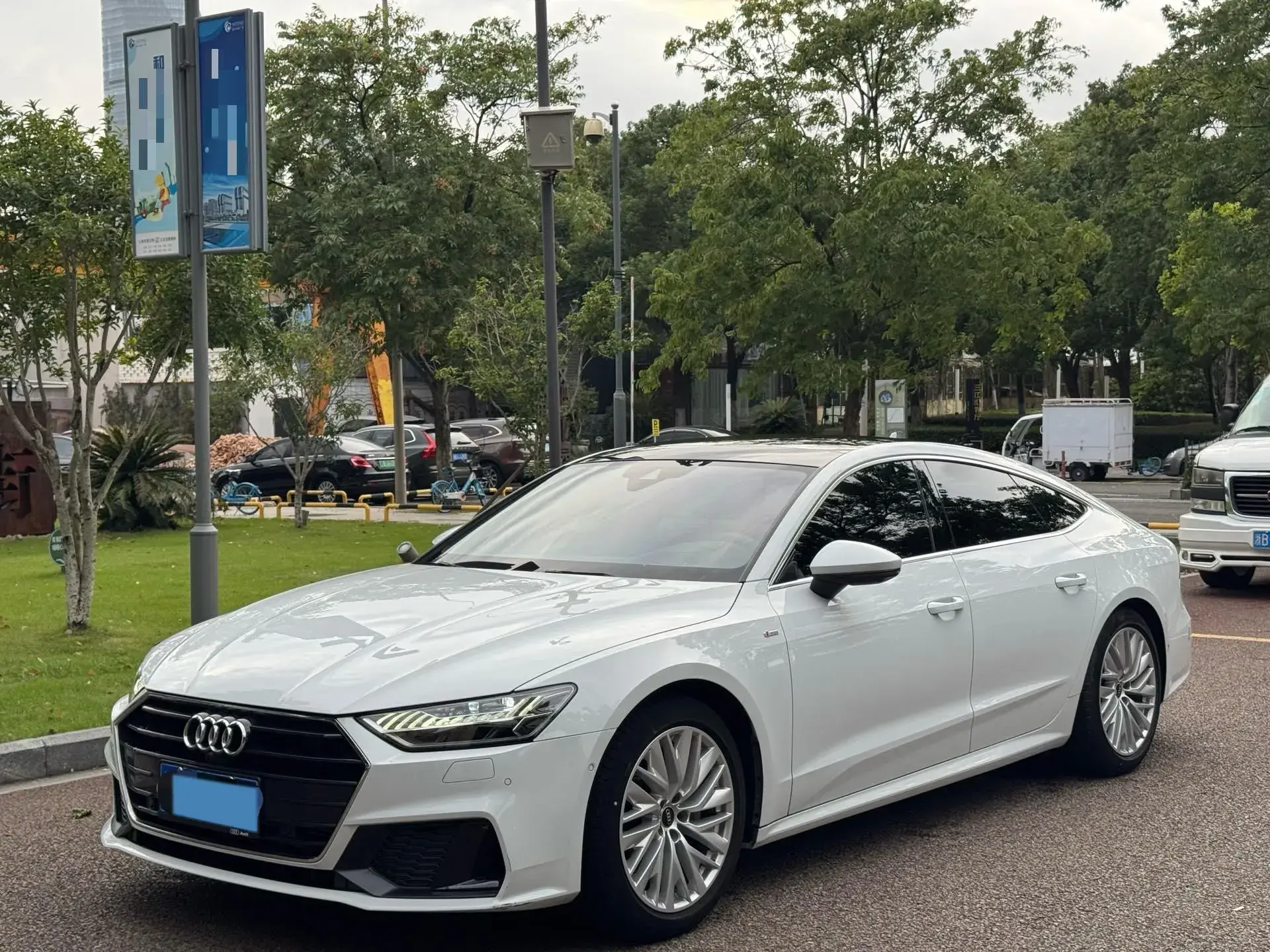 2021 AUDI A7 view 1