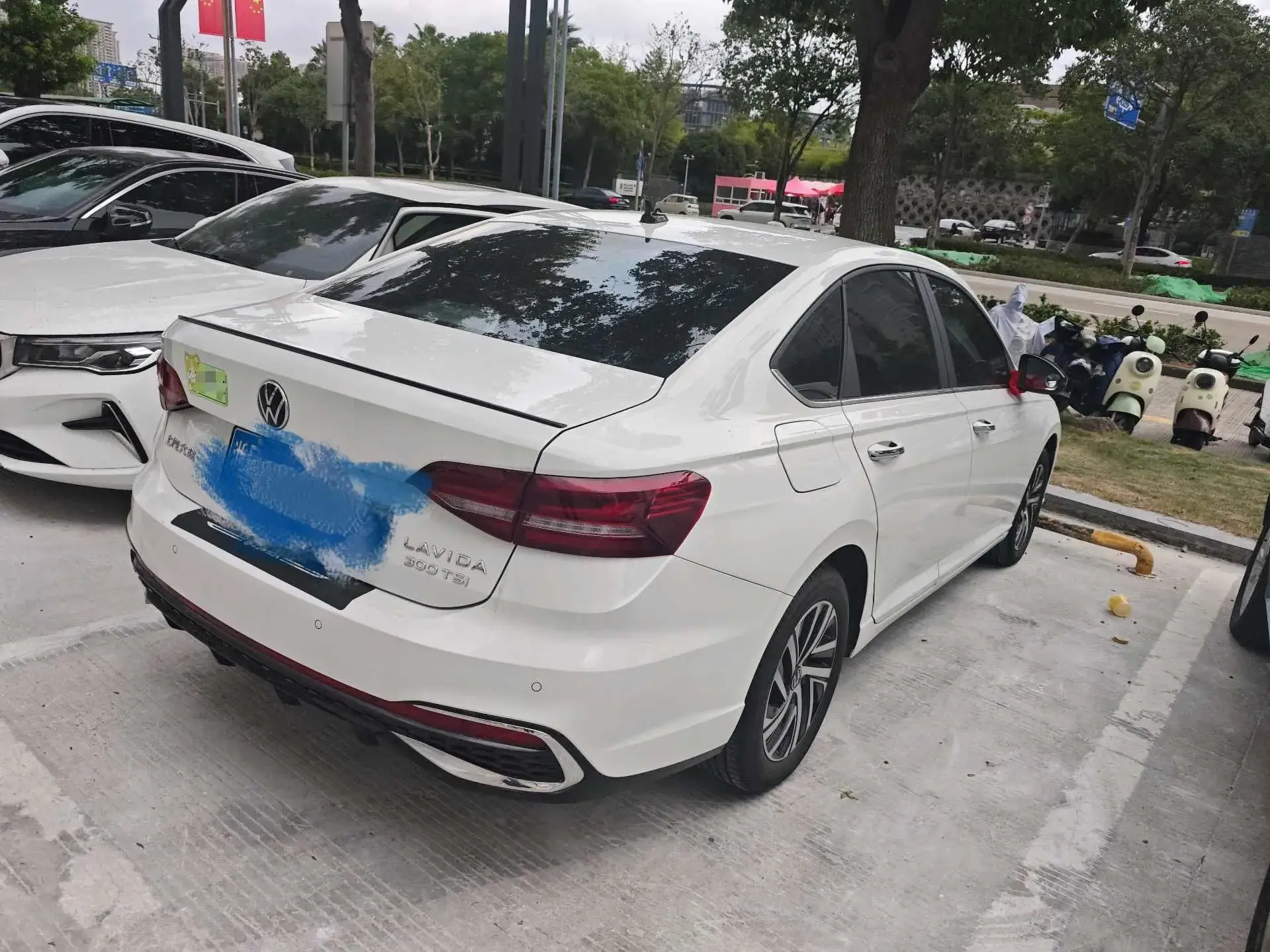 2024 VOLKSWAGEN LAVIDA thumbnail 2