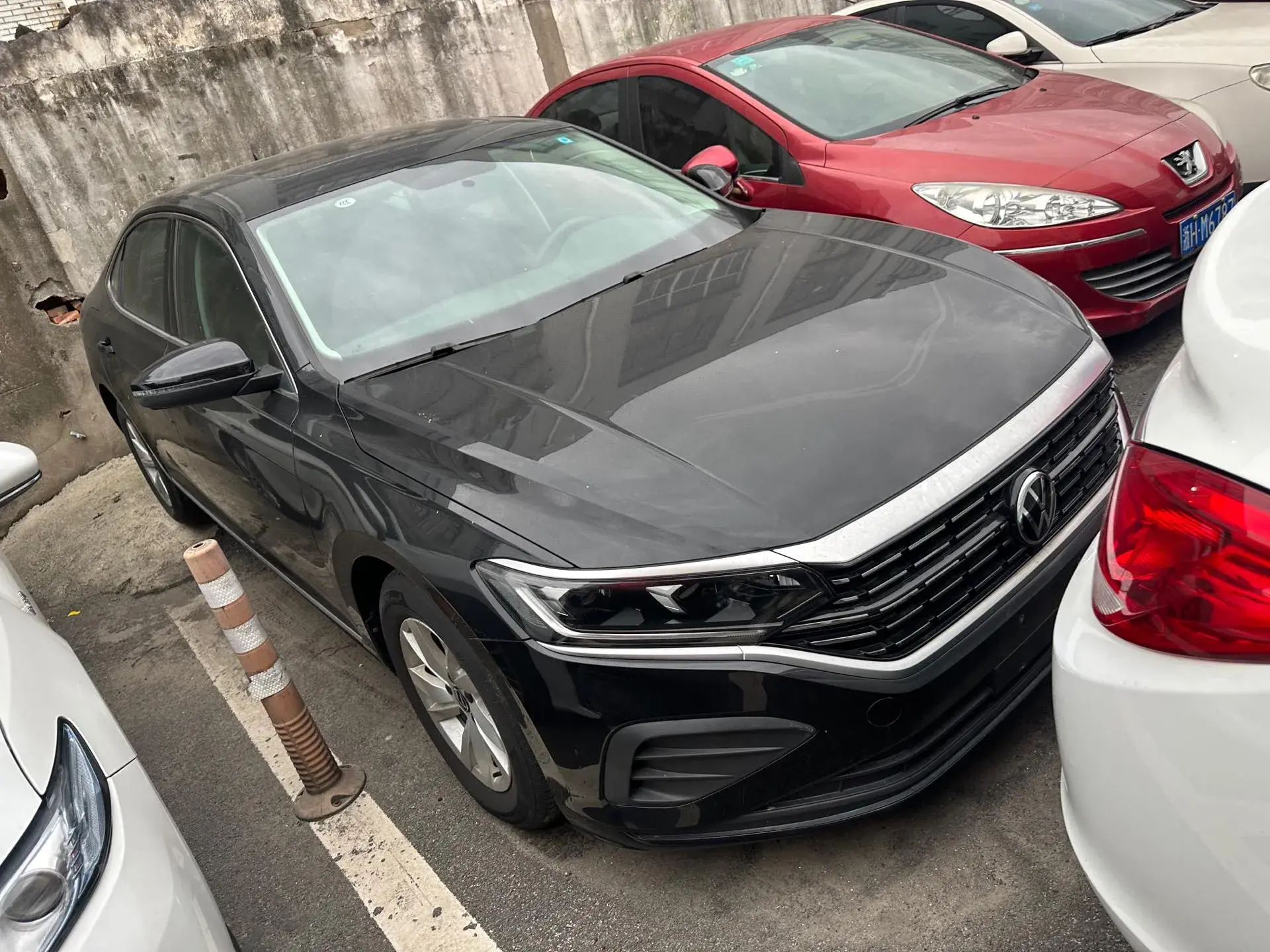 2022 VOLKSWAGEN PASSAT thumbnail 3