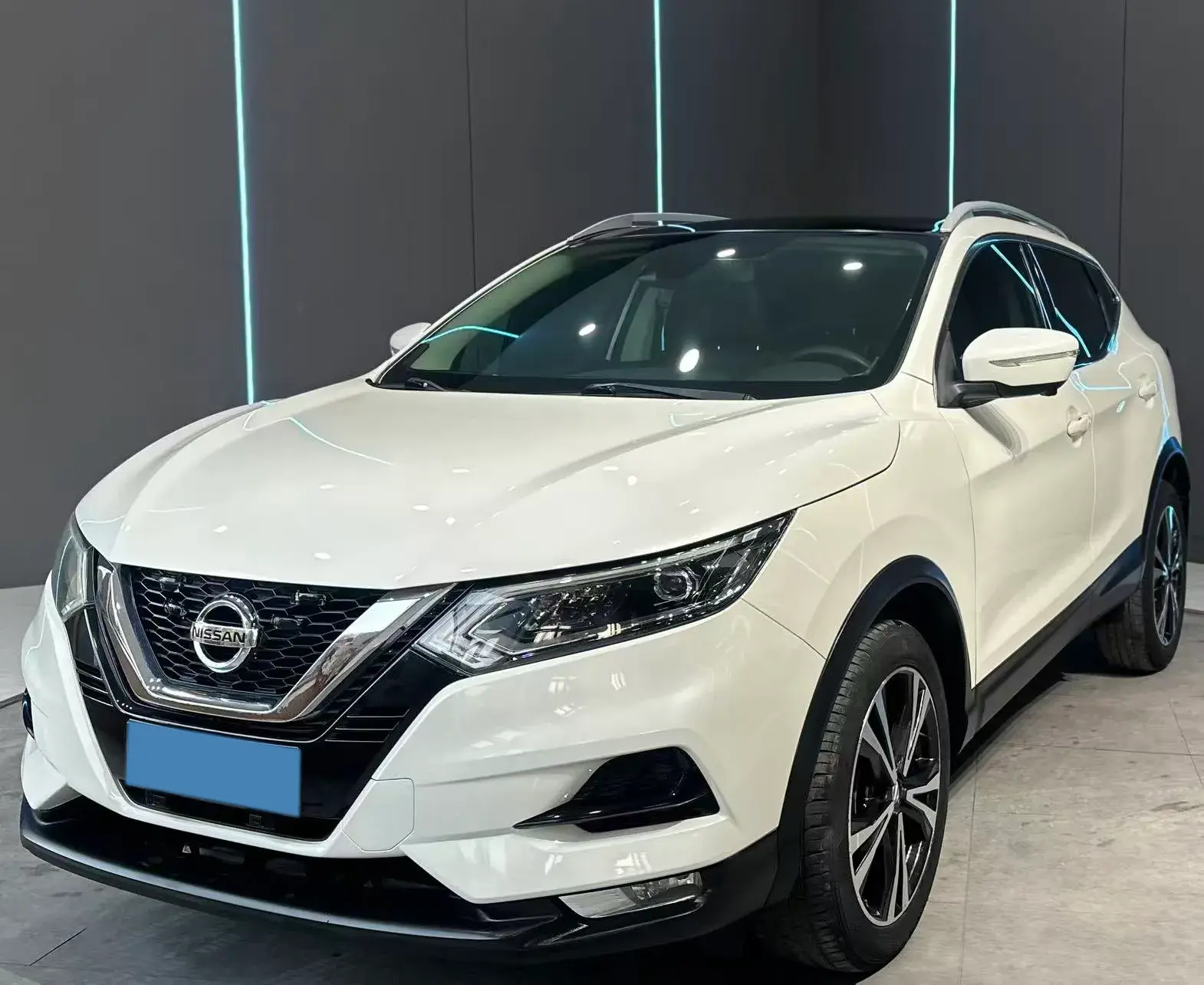 2019 NISSAN QASHQAI view 1