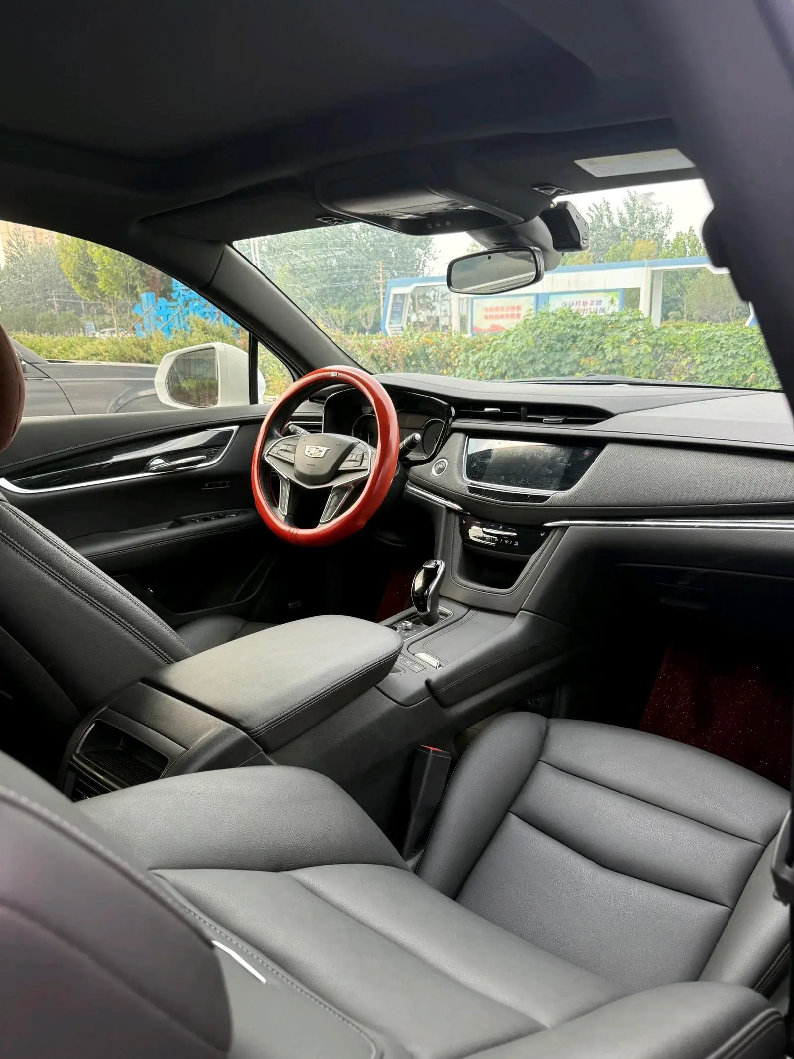 2022 CADILLAC XT5 thumbnail 3