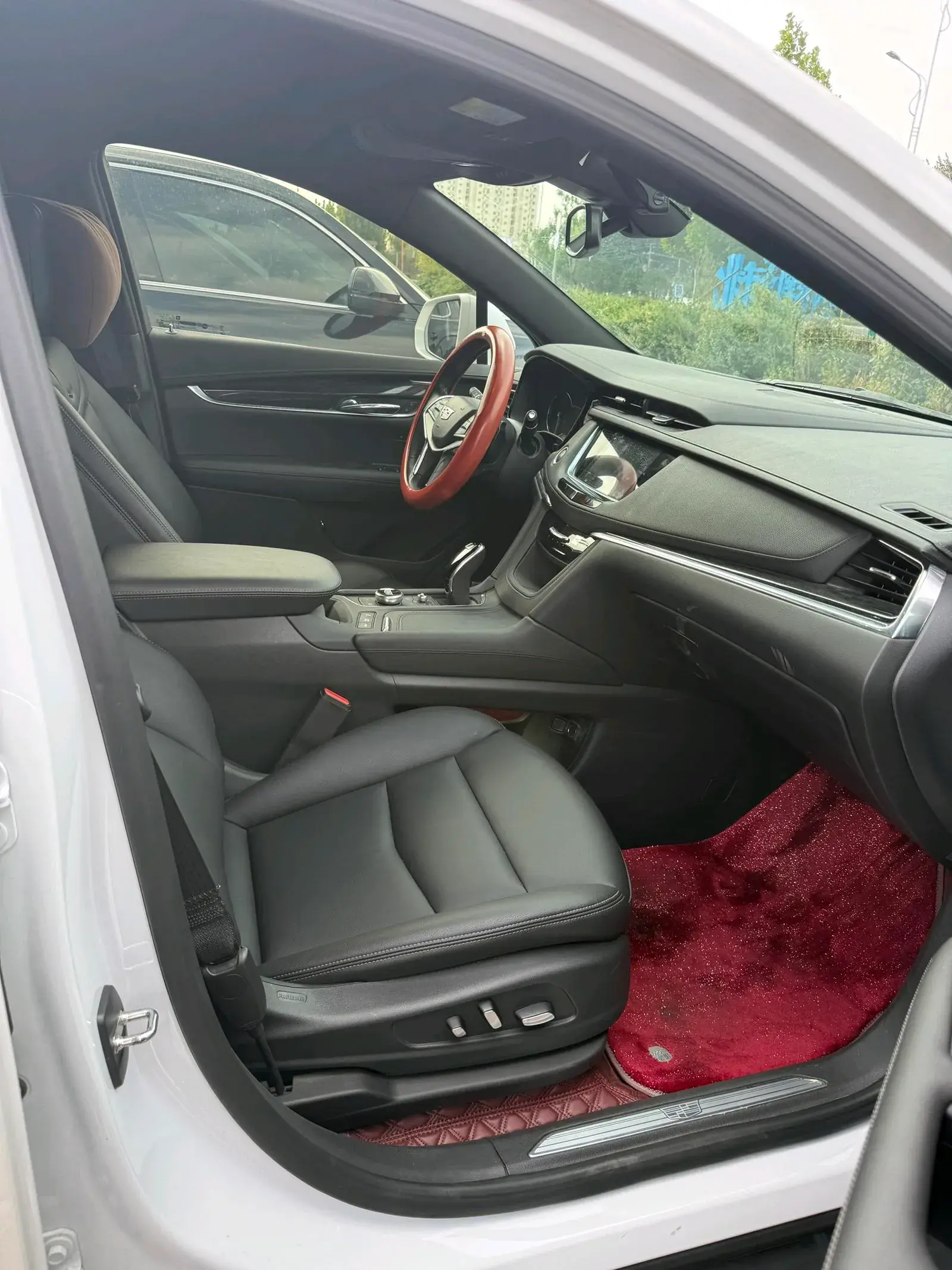 2022 CADILLAC XT5 thumbnail 2