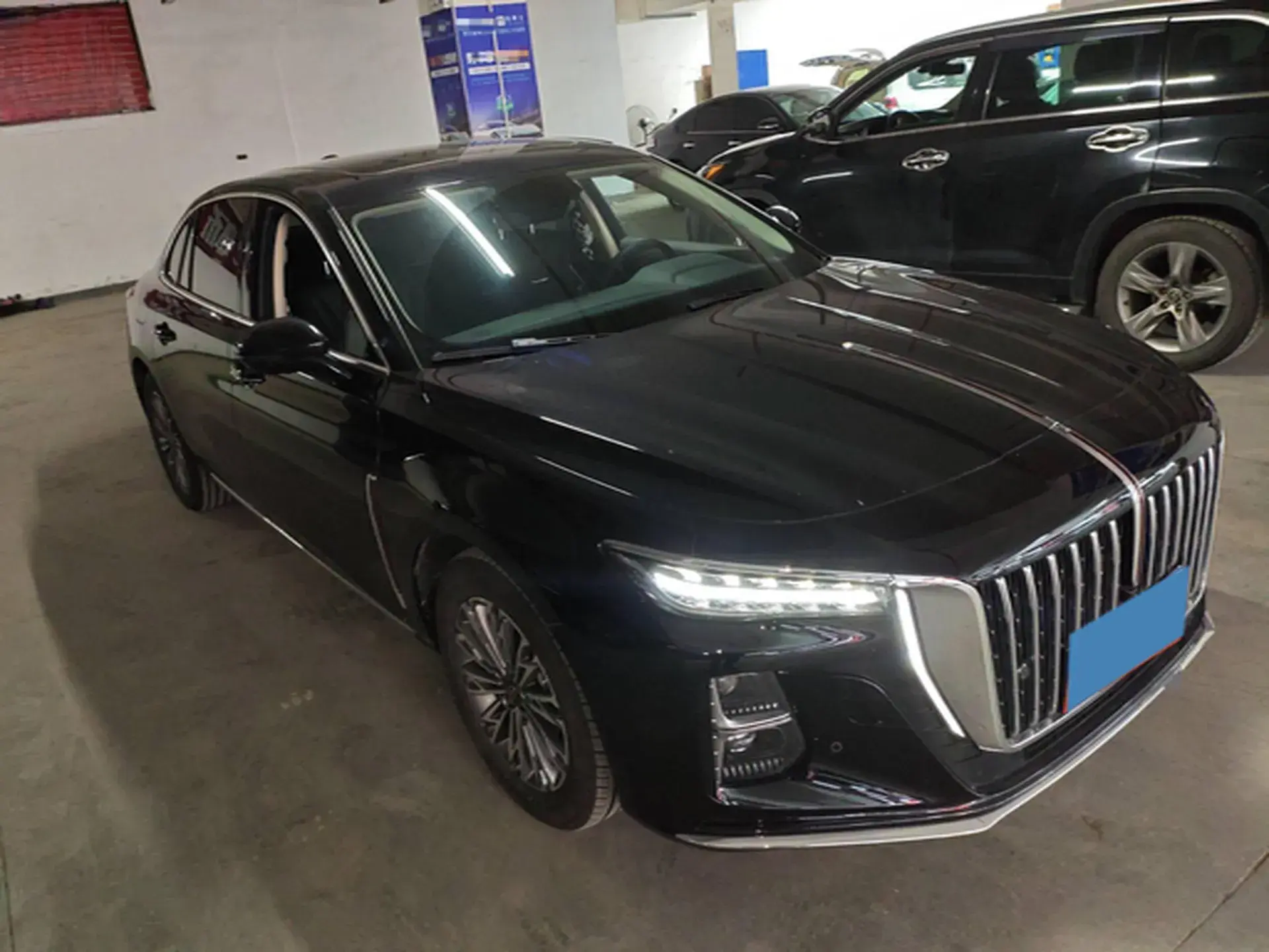 2024 HONGQI H5 thumbnail 3