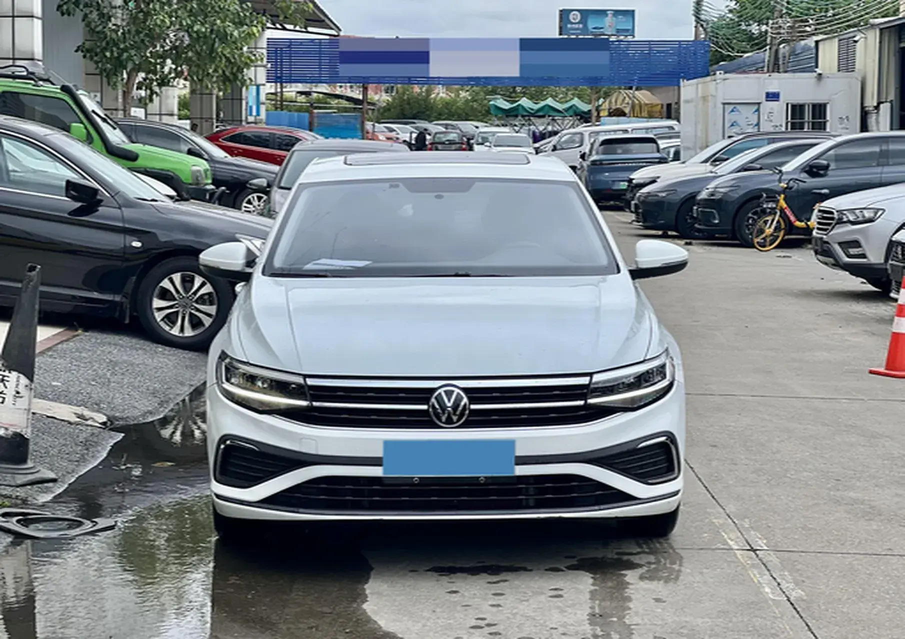 2023 VOLKSWAGEN BORA thumbnail 2