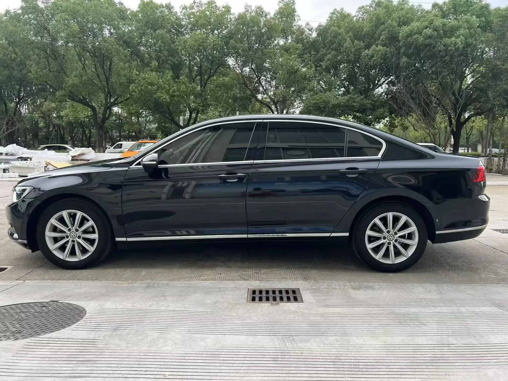 2018 VOLKSWAGEN MAGOTAN thumbnail 4