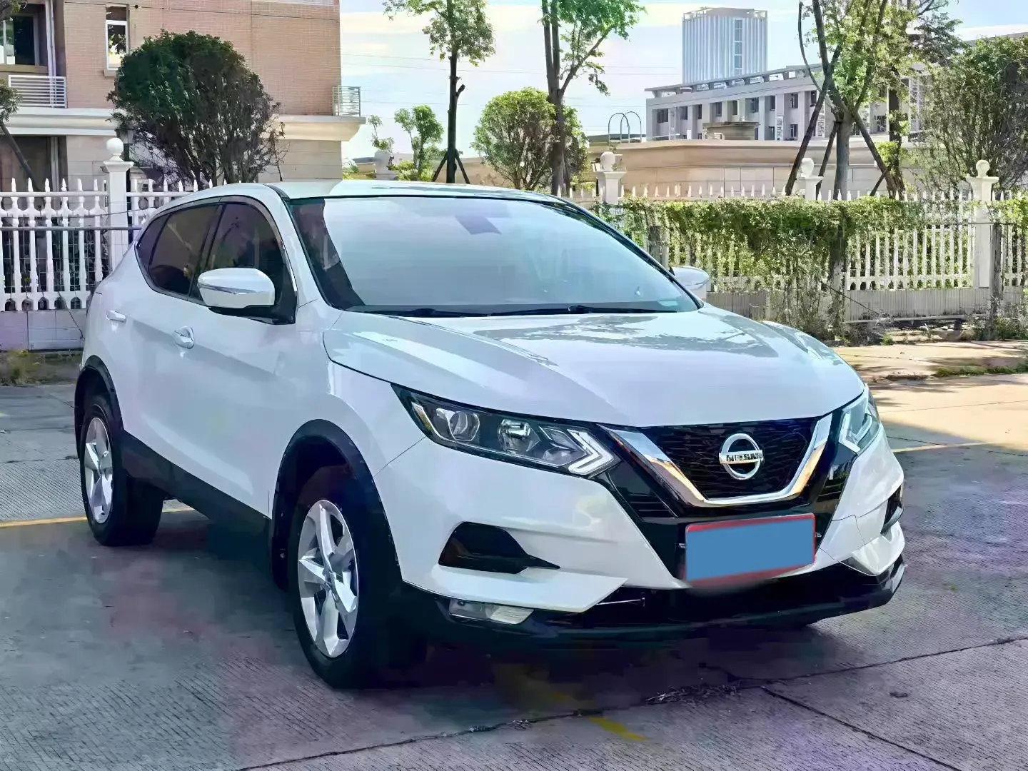 2021 NISSAN QASHQAI thumbnail 3