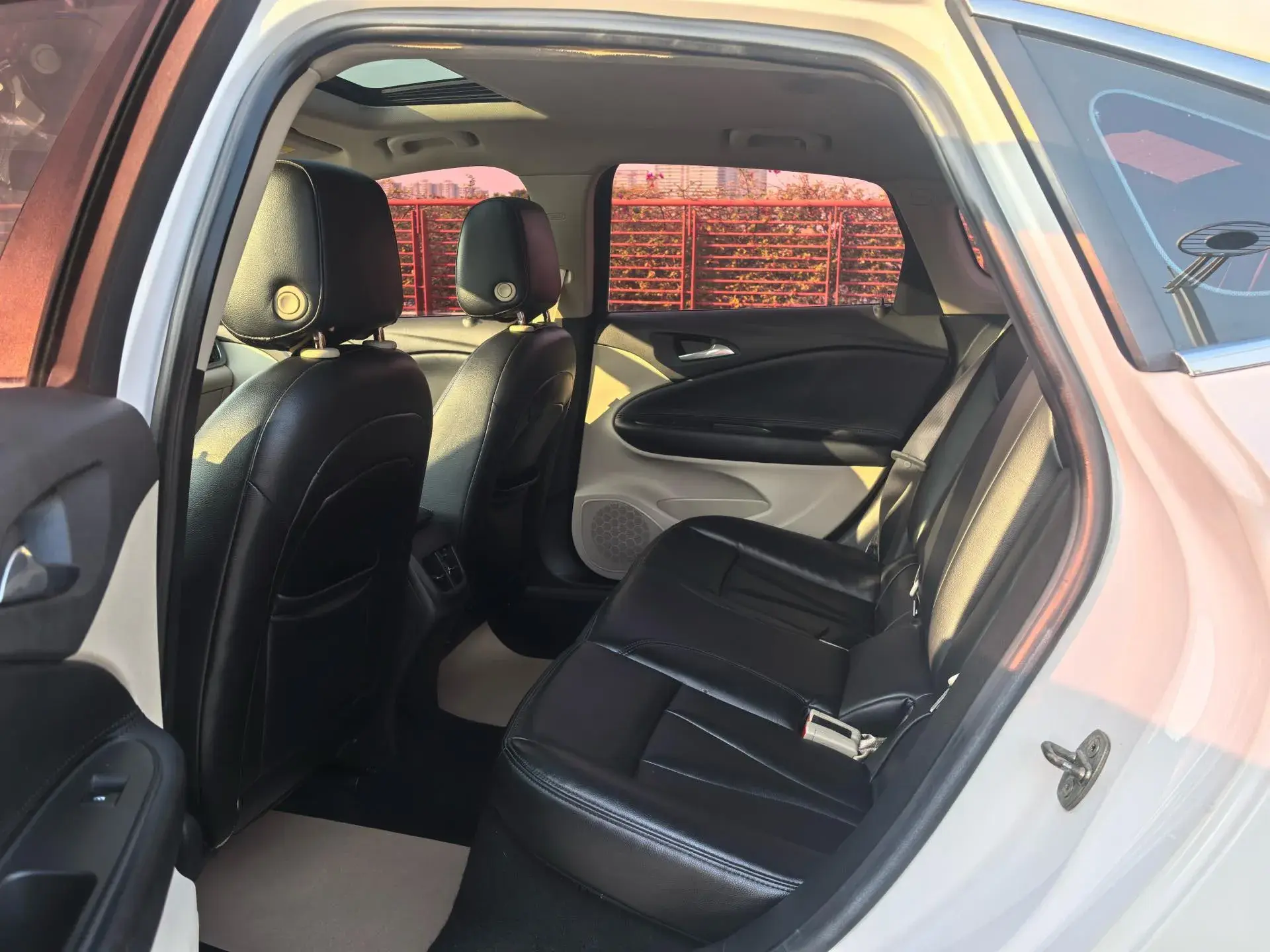 2019 BUICK GL6 thumbnail 3