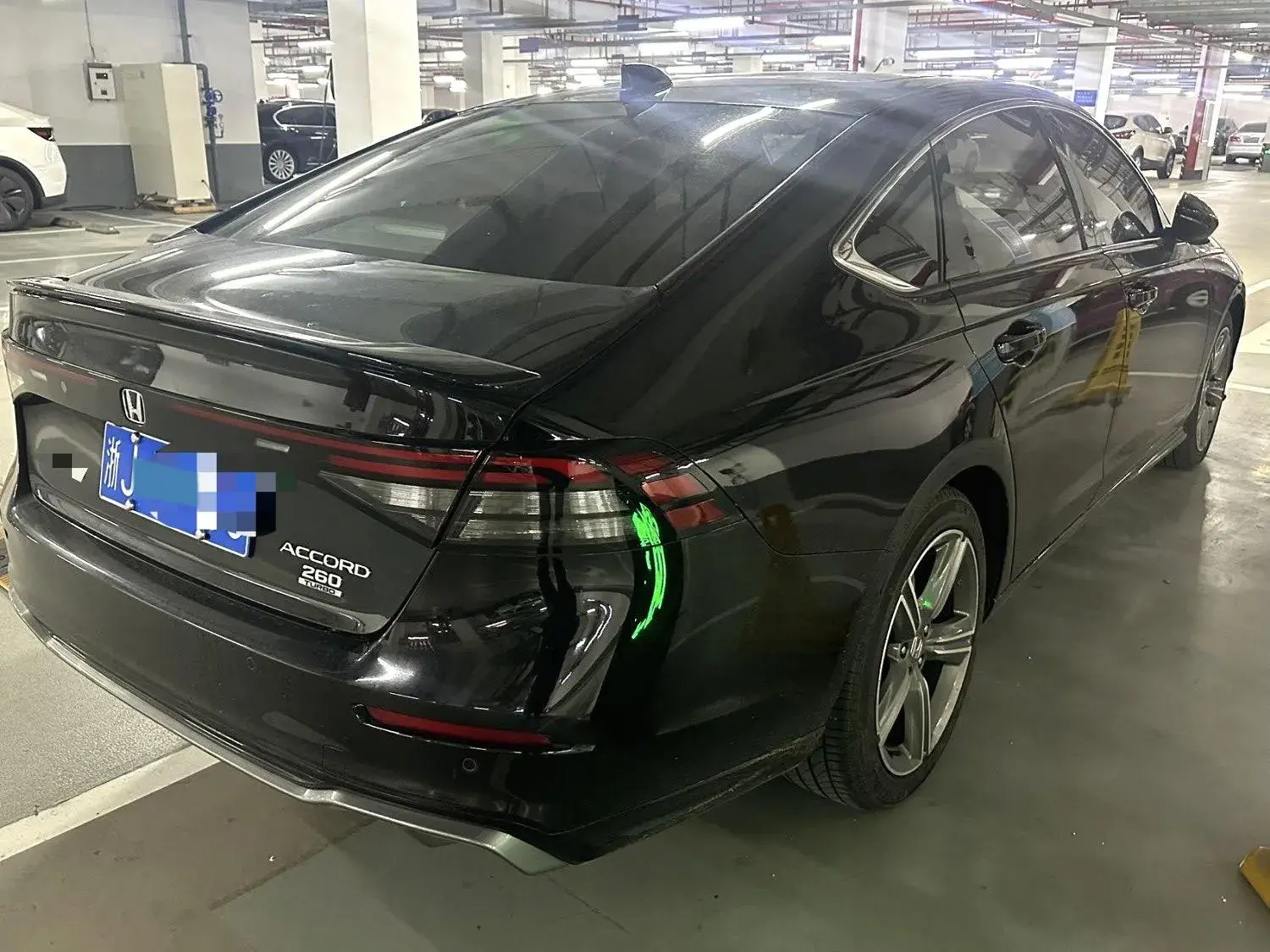 2025 HONDA ACCORD thumbnail 4