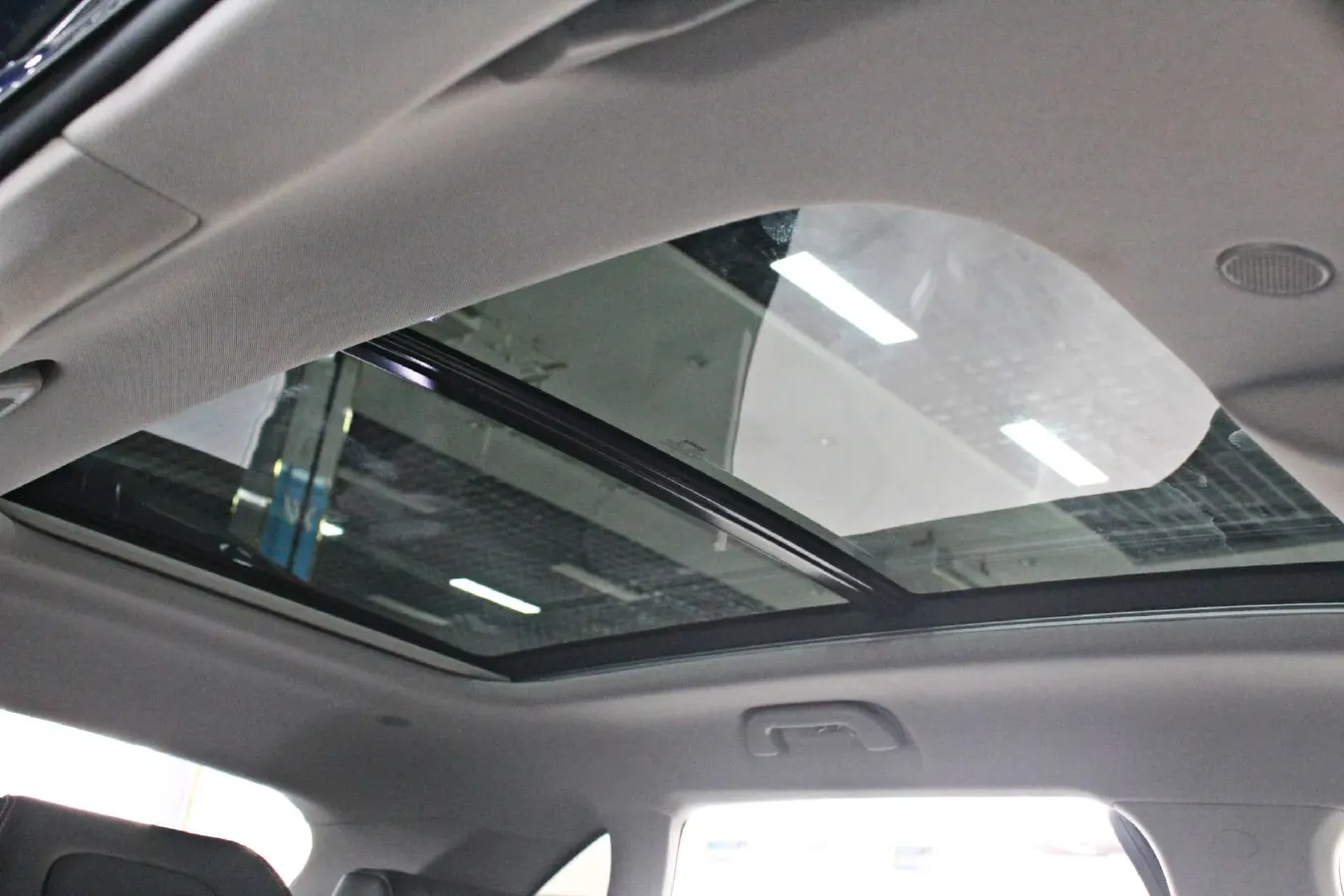 2022 WEY Latte DHT 1.5T 156HP L4 2DHT Hybrid,autocango,china used car exporter,china ev exporter,chinese used car exporter,chinese used ev exporter