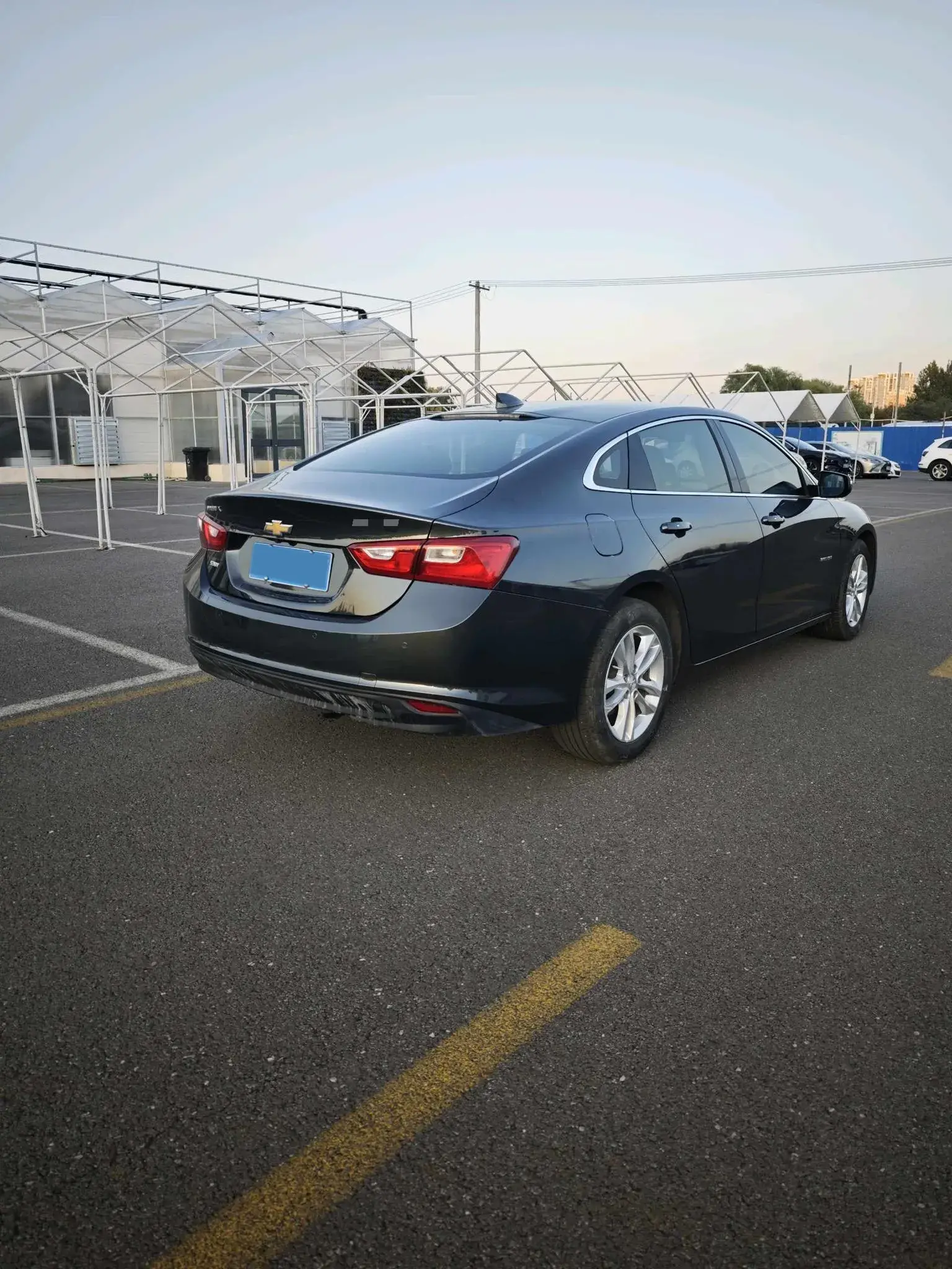 2018 CHEVROLET MALIBU thumbnail 4