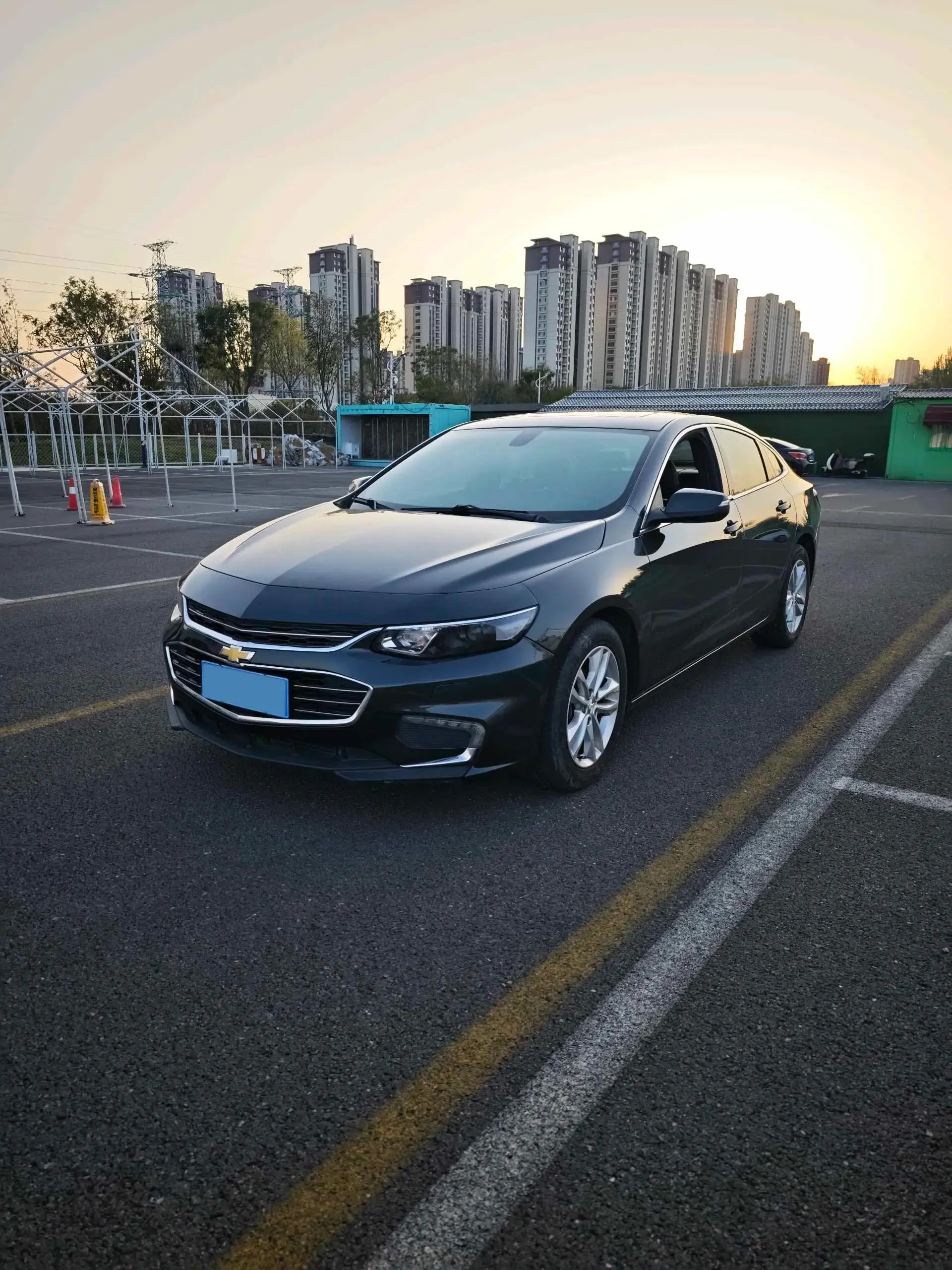 2018 CHEVROLET MALIBU view 1