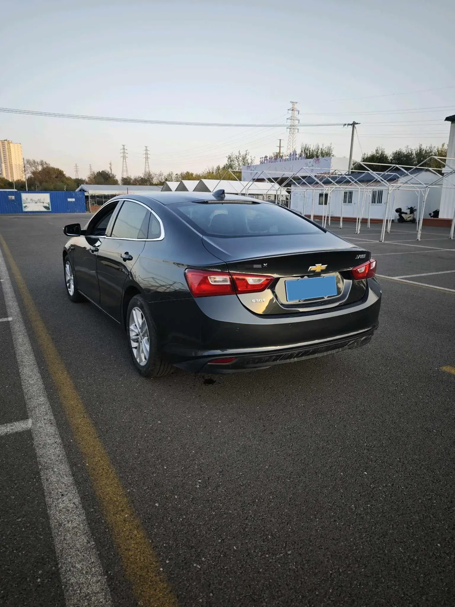 2018 CHEVROLET MALIBU thumbnail 3