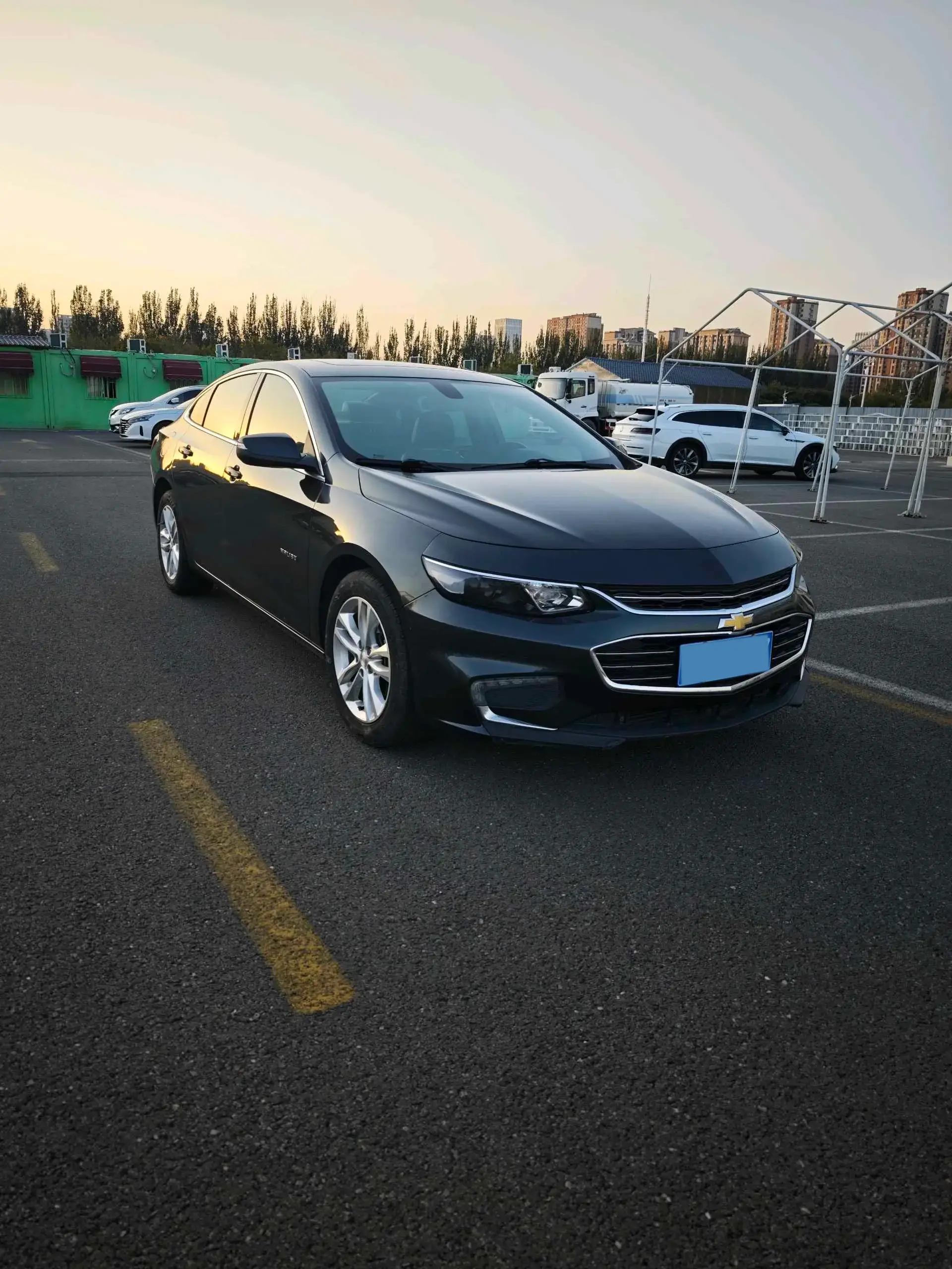 2018 CHEVROLET MALIBU thumbnail 2