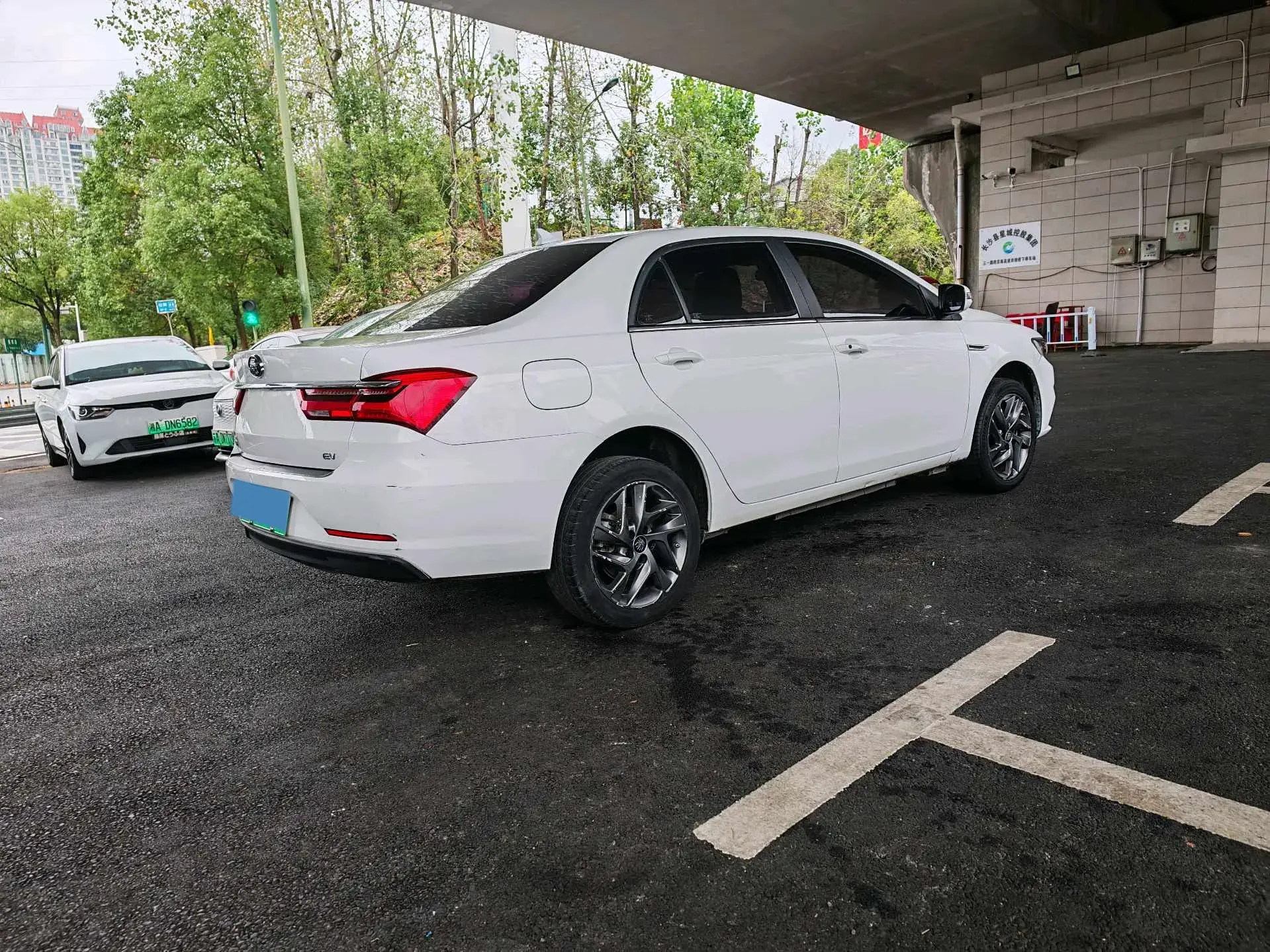 2019 BYD QIN thumbnail 4