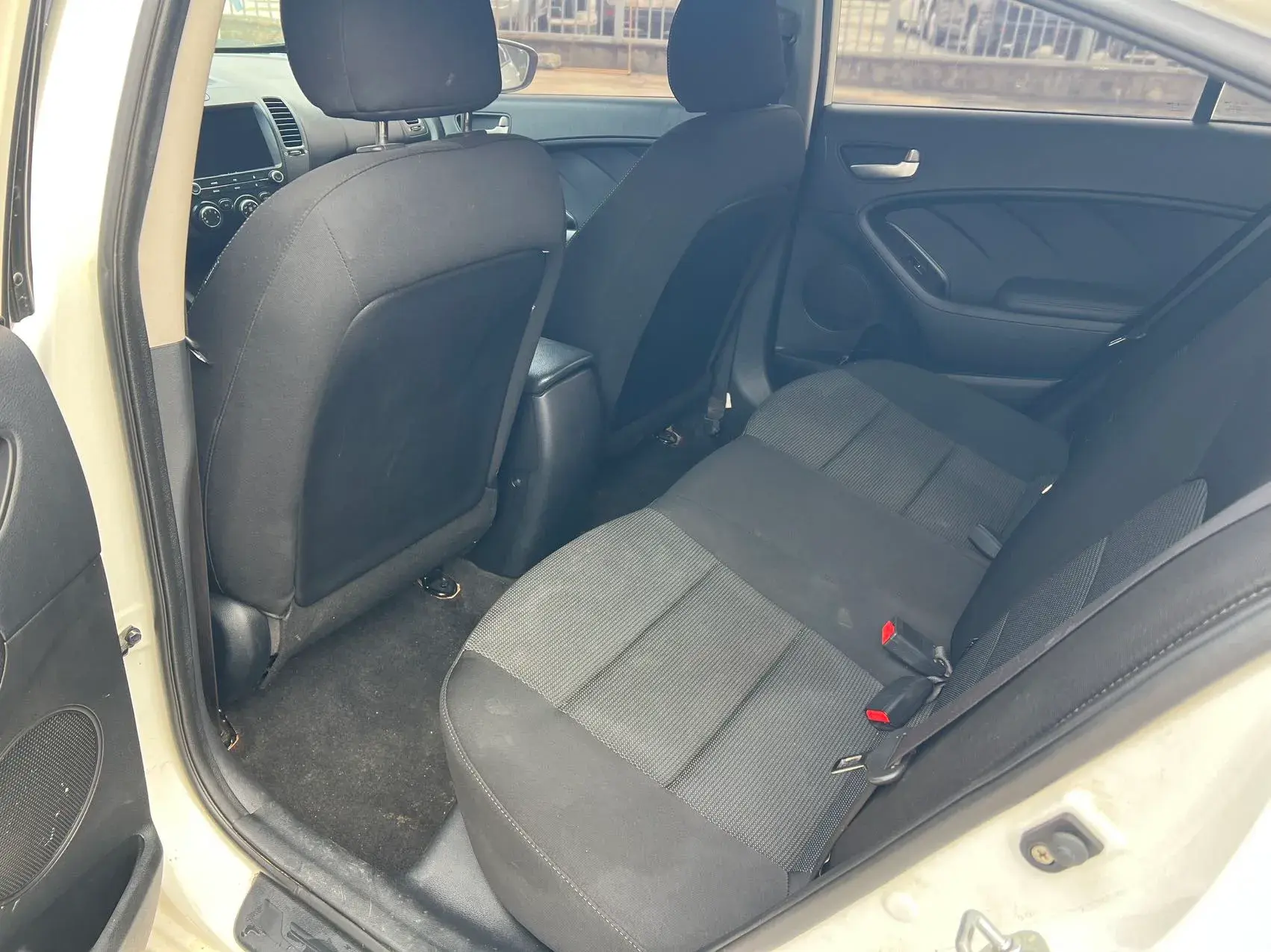 2017 KIA K3 thumbnail 4