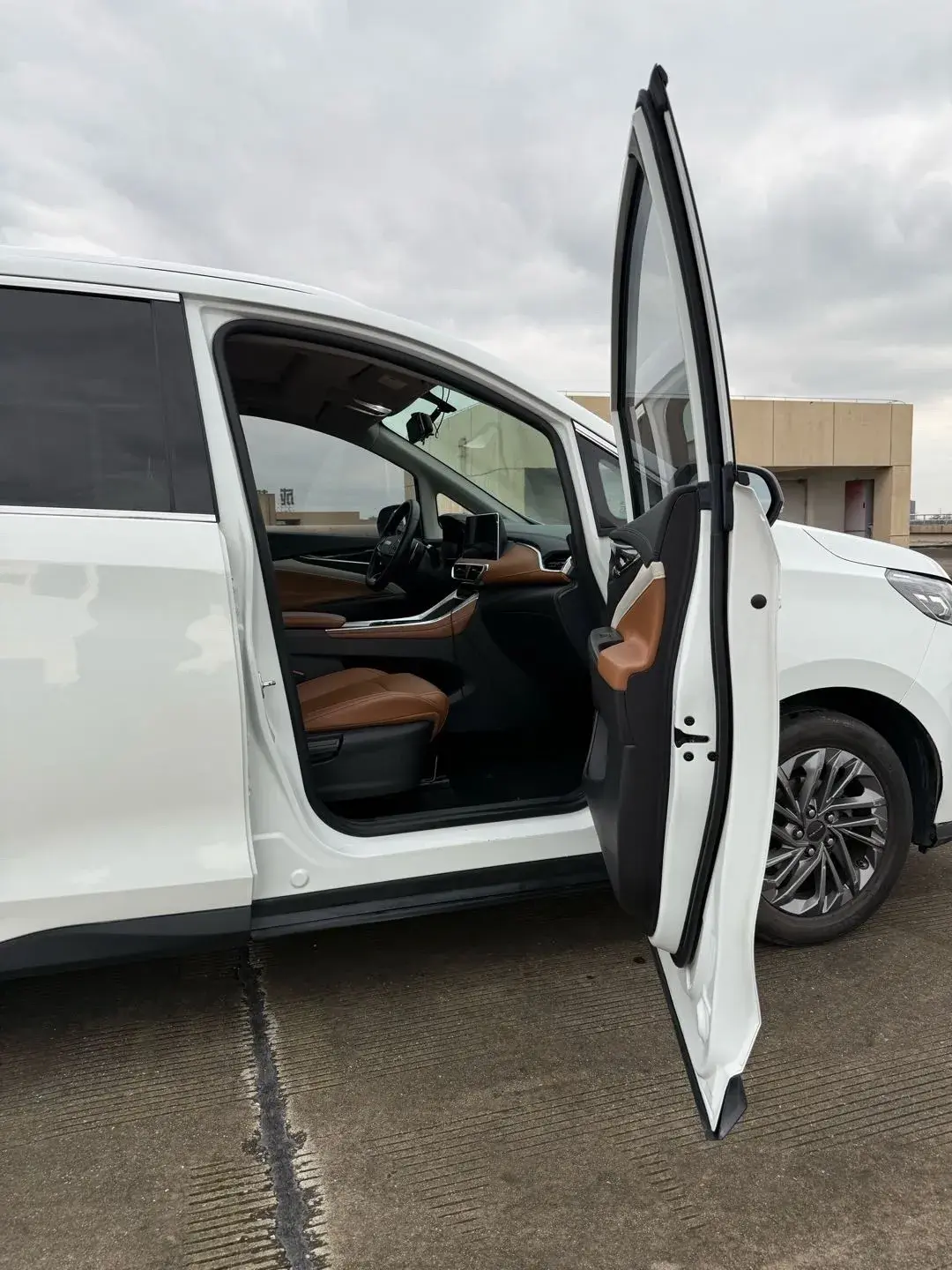 2021 MAXUS G50 thumbnail 4