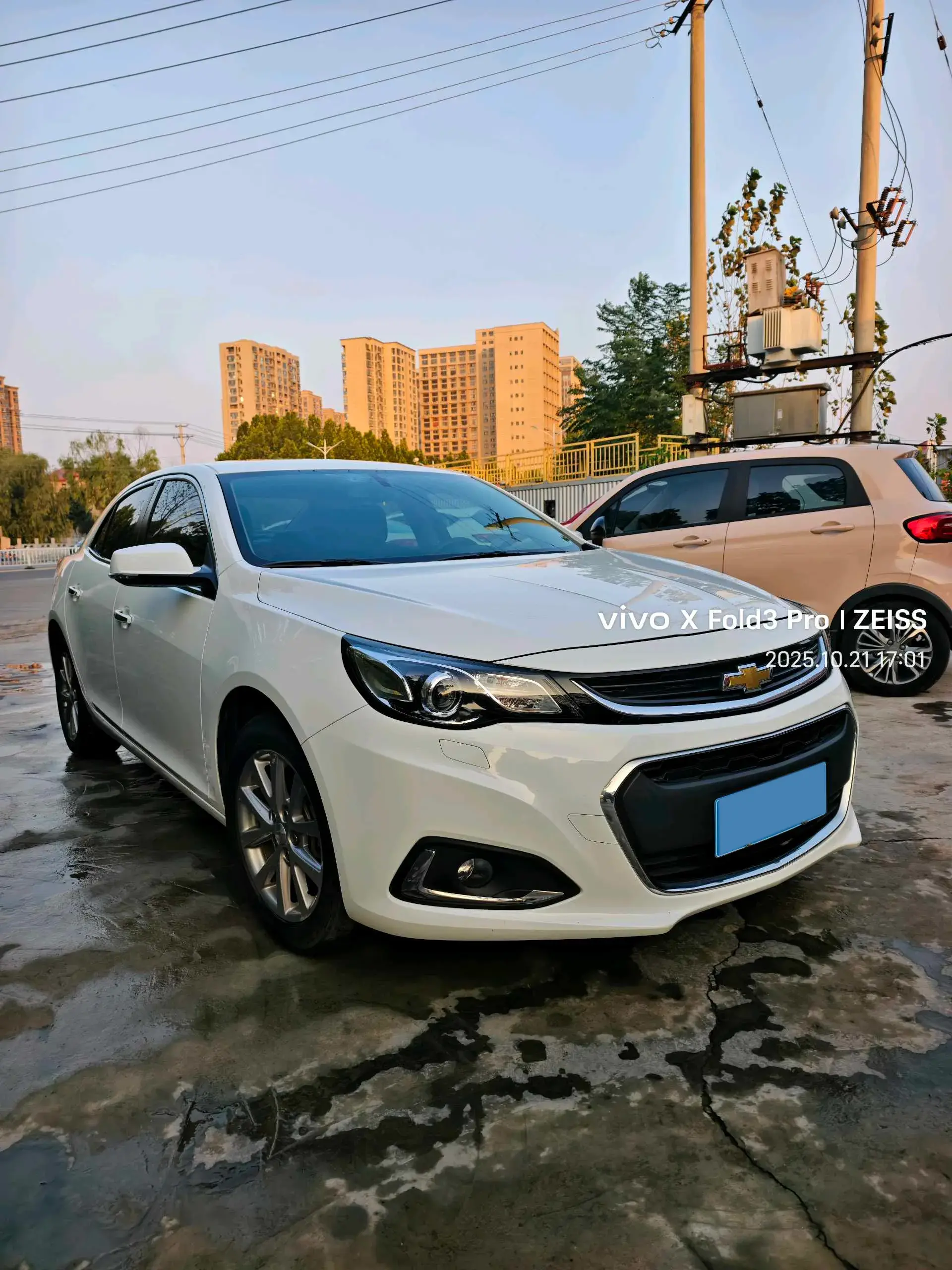 2018 CHEVROLET MALIBU thumbnail 2