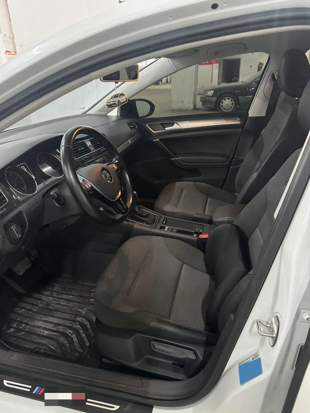 2018 VOLKSWAGEN GOLF thumbnail 2