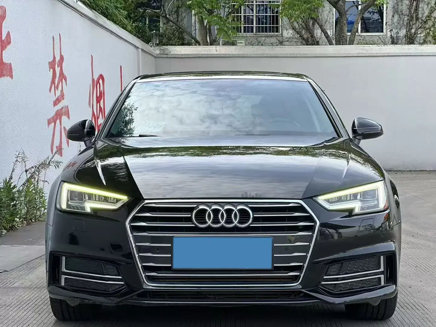 2019 AUDI A4L thumbnail 2
