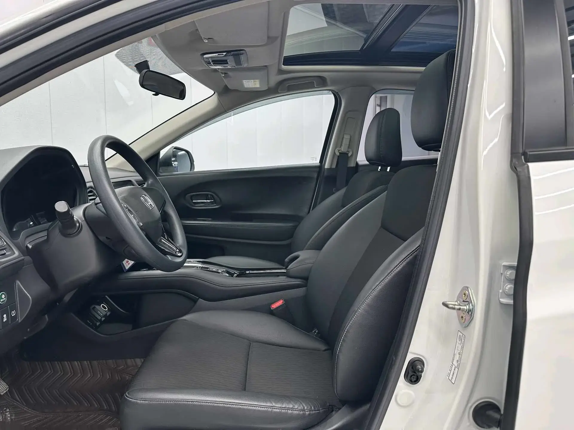 2020 HONDA VEZEL thumbnail 4