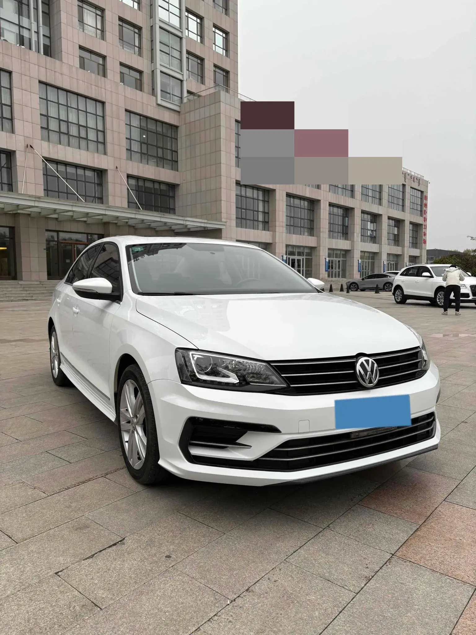 2018 VOLKSWAGEN SAGITAR thumbnail 4