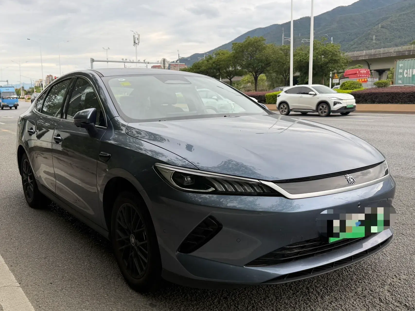 2025 BYD QIN thumbnail 3