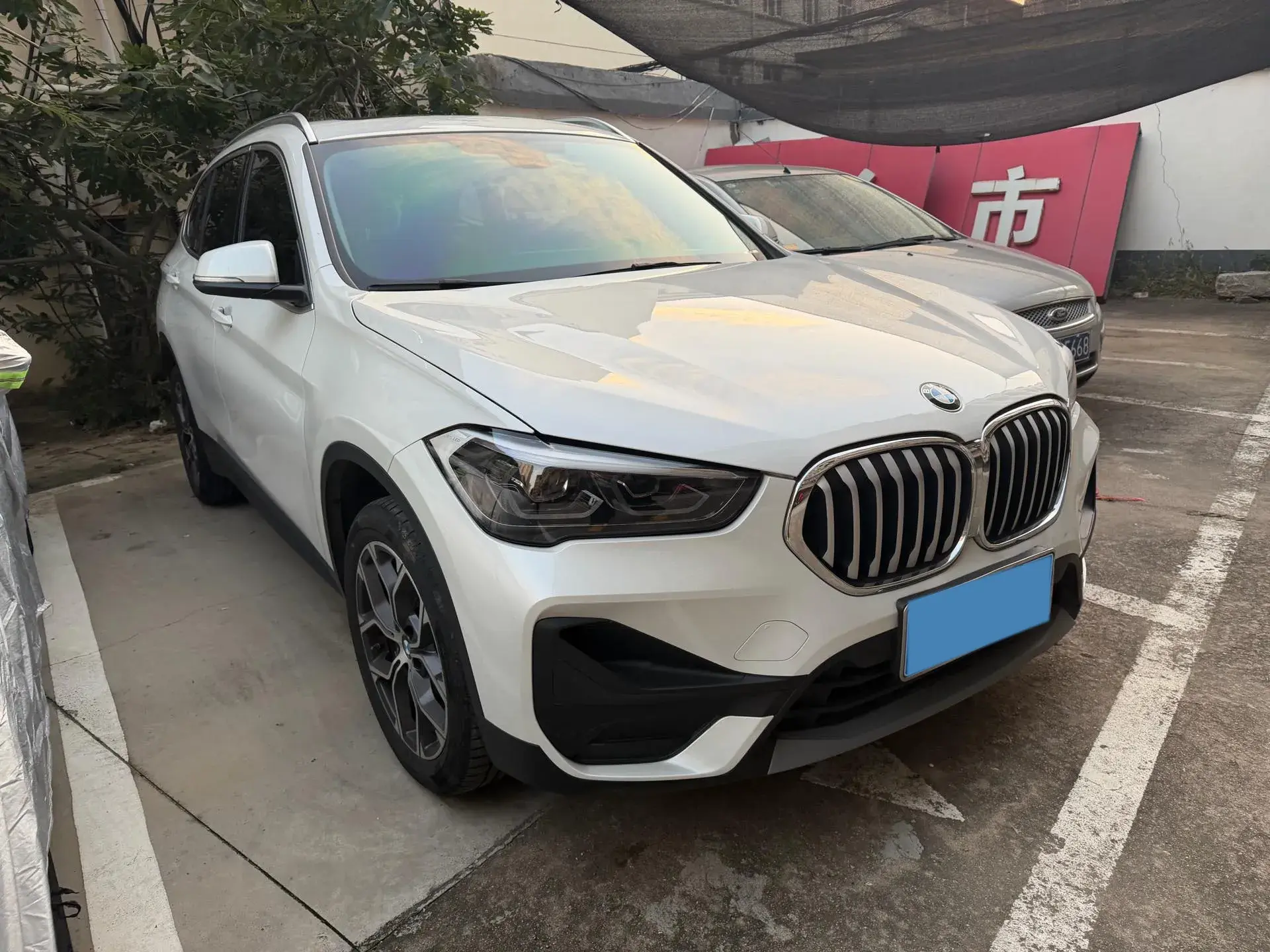 2022 BMW X1 thumbnail 3