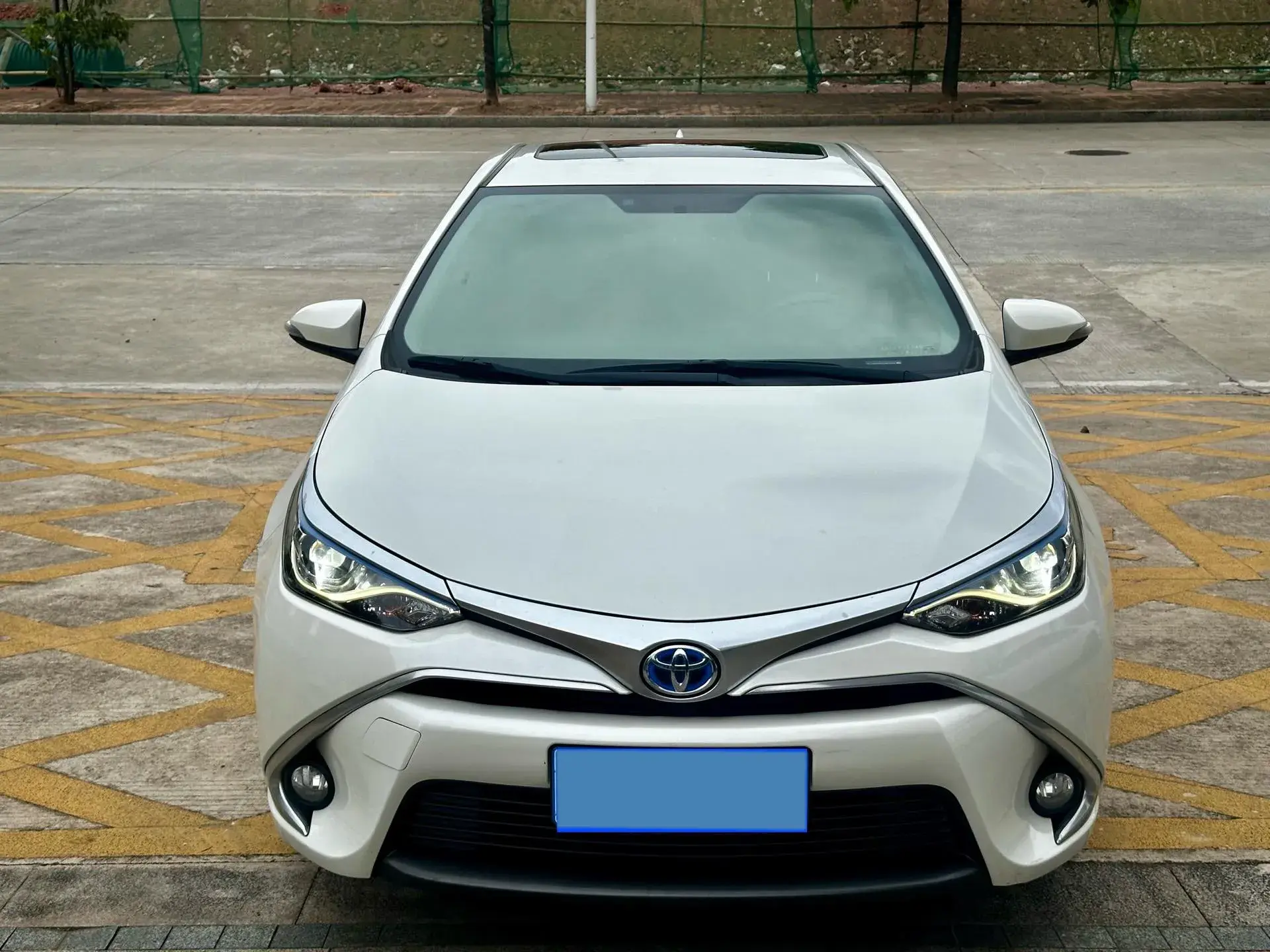 2017 TOYOTA LEVIN thumbnail 2