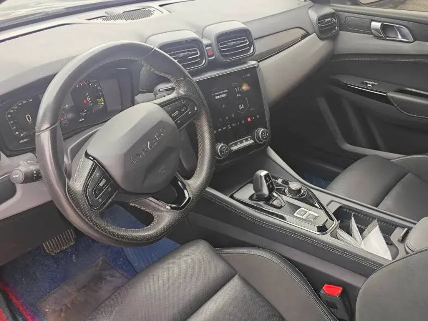 2022 LYNK&CO 03 thumbnail 2