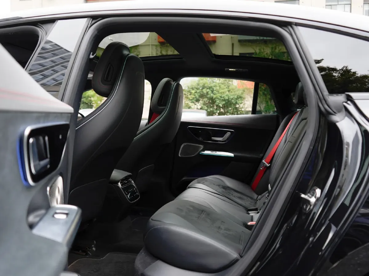 2023 Mercedes-Benz EQE AMG BEV 96.1KWH,autocango,china used car exporter,china ev exporter,chinese used car exporter,chinese used ev exporter