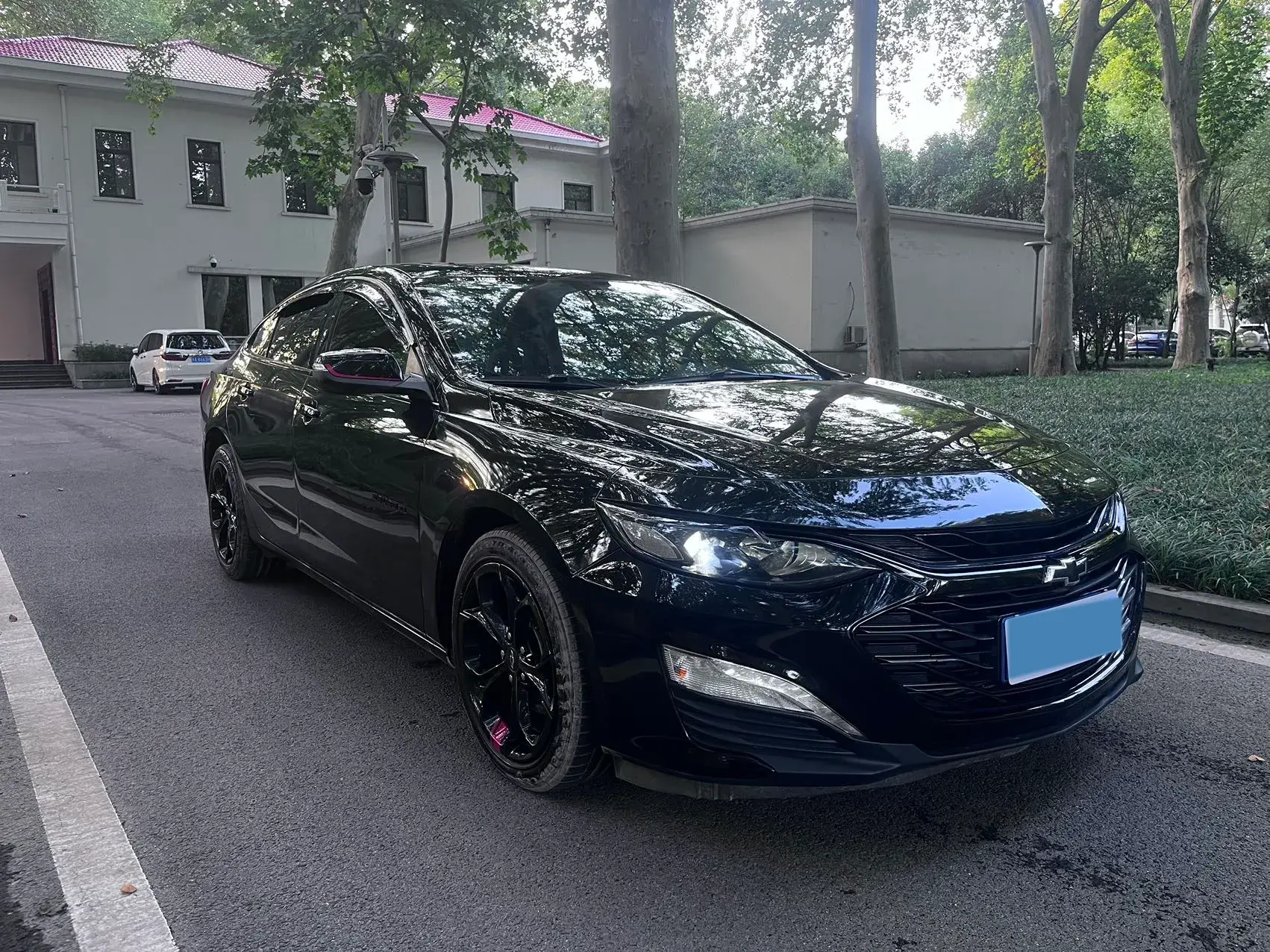 2019 CHEVROLET MALIBU thumbnail 3