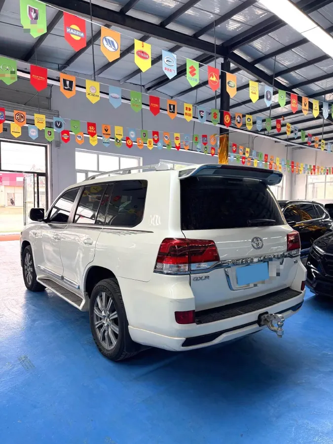 2015 Toyota Land Cruiser 4.6L 310HP V8 6AT,autocango,china used car exporter,china ev exporter,chinese used car exporter,chinese used ev exporter