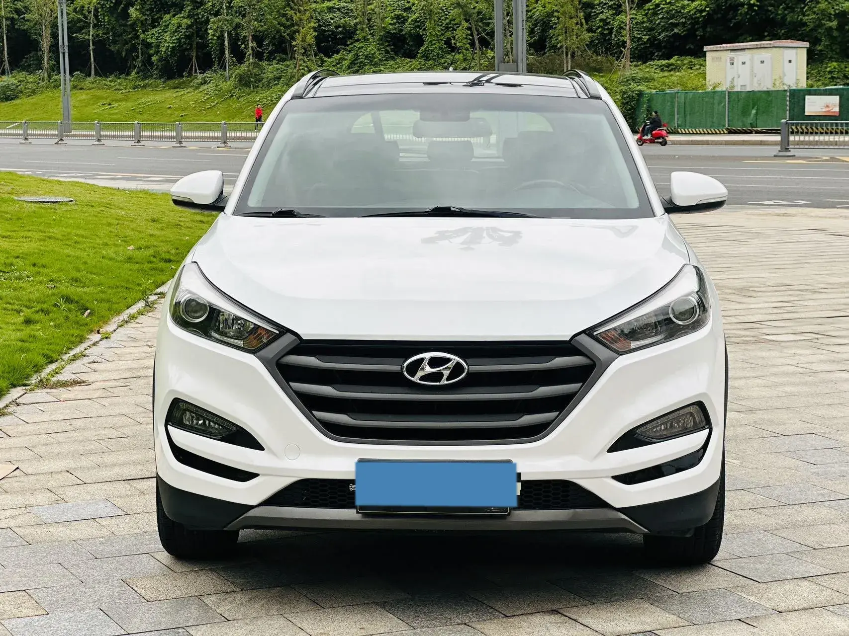 2015 HYUNDAI TUCSON thumbnail 2