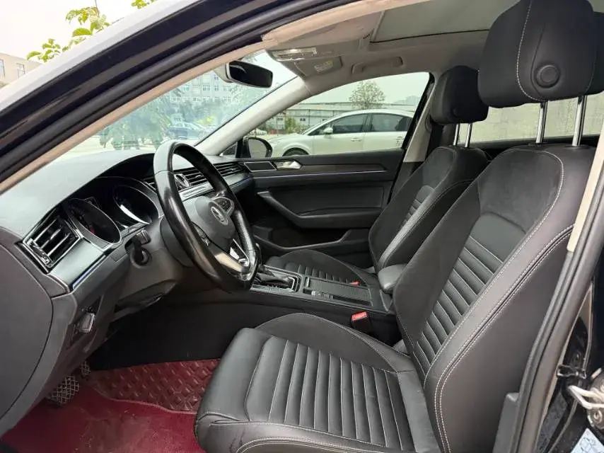 2020 VOLKSWAGEN MAGOTAN thumbnail 3