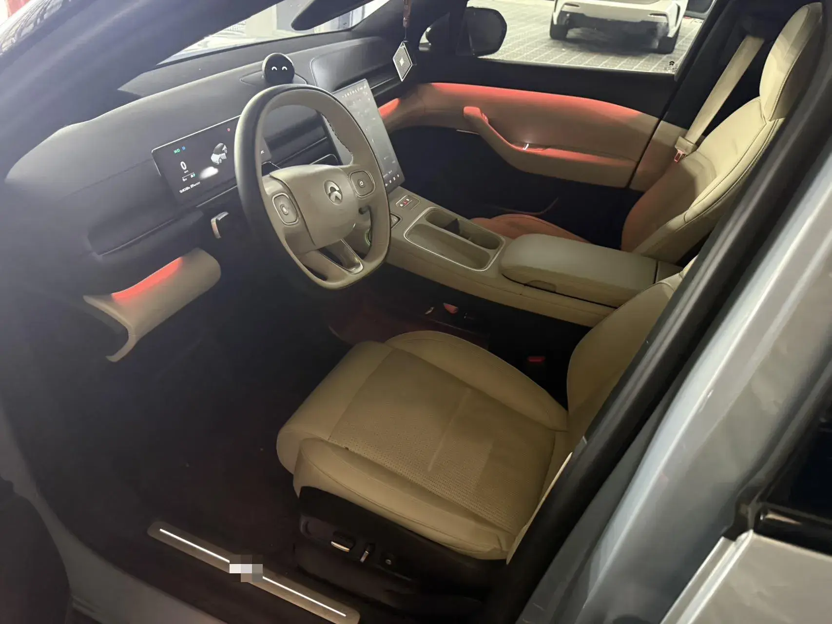 2023 NIO ES6 thumbnail 3