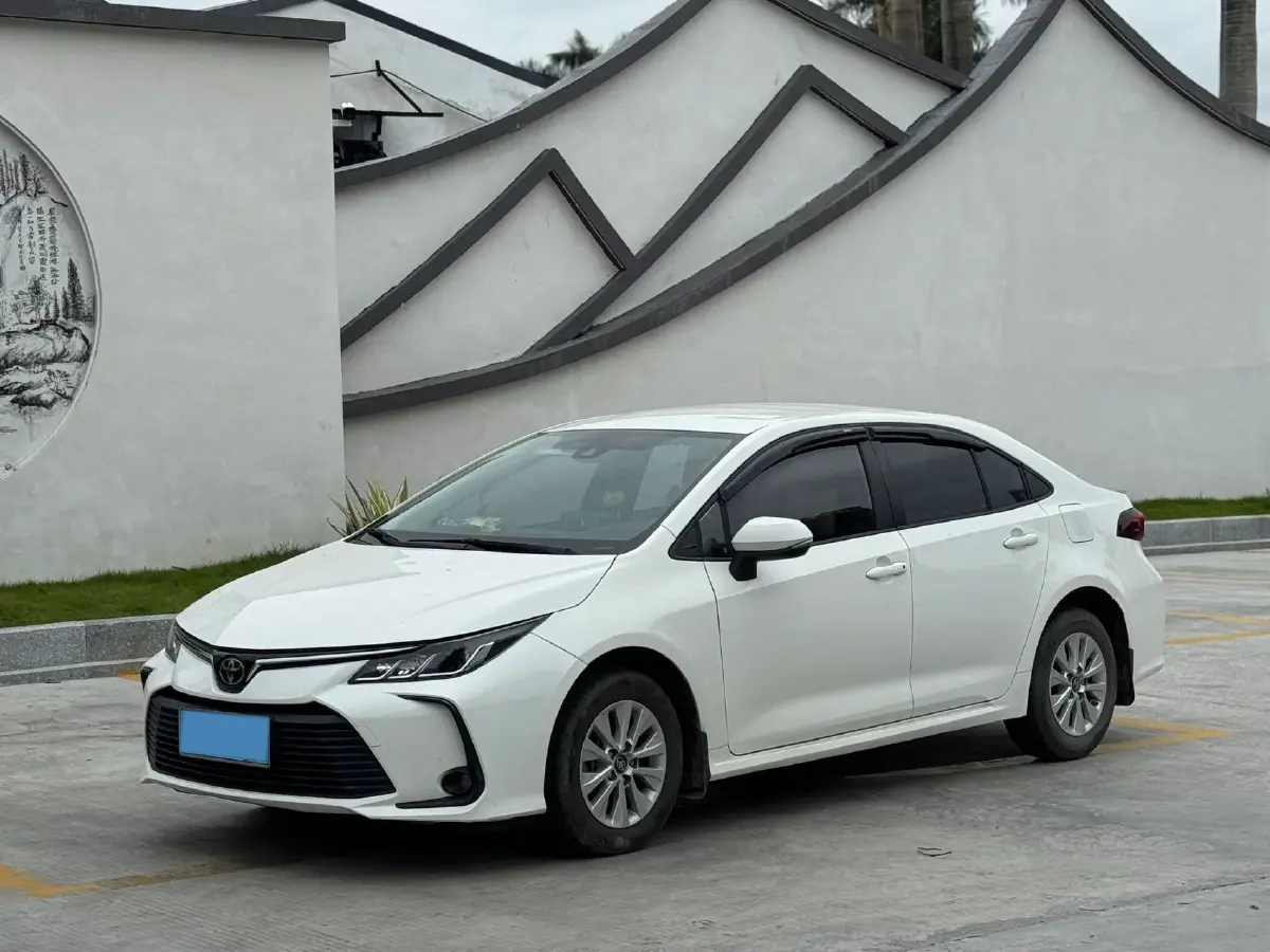 2019 Toyota Corolla 1.2T 116HP L4 CVT