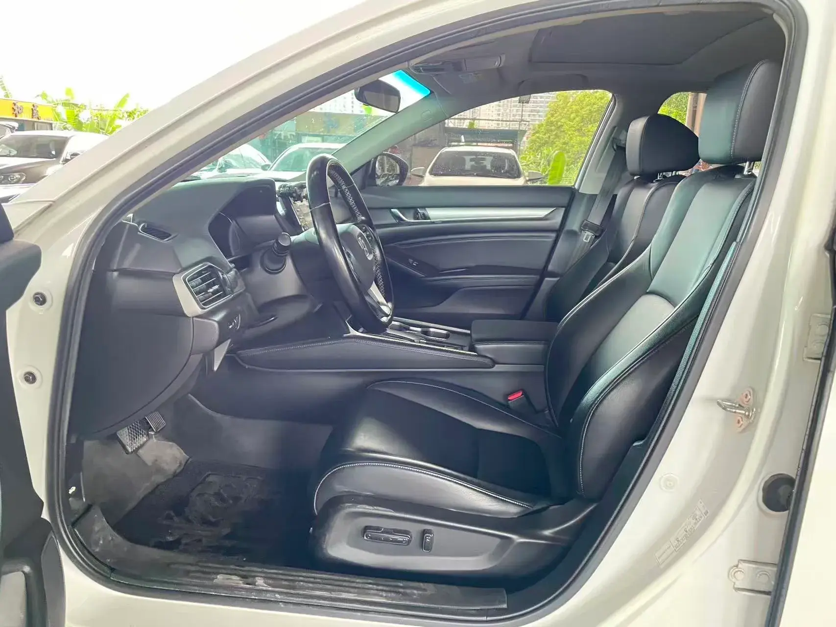 2018 HONDA ACCORD thumbnail 4