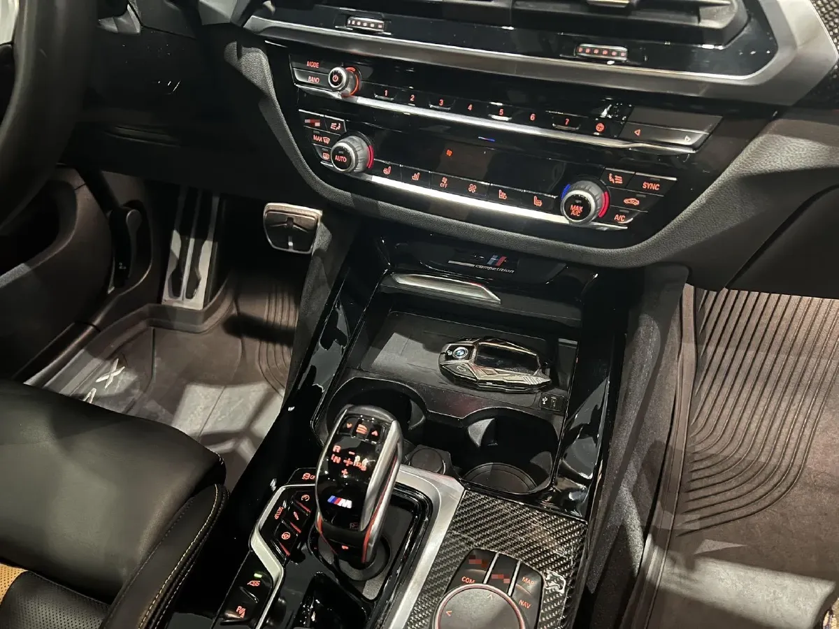 2021 BMW X4 M 3.0T 510HP L6 8AT,autocango,china used car exporter,china ev exporter,chinese used car exporter,chinese used ev exporter